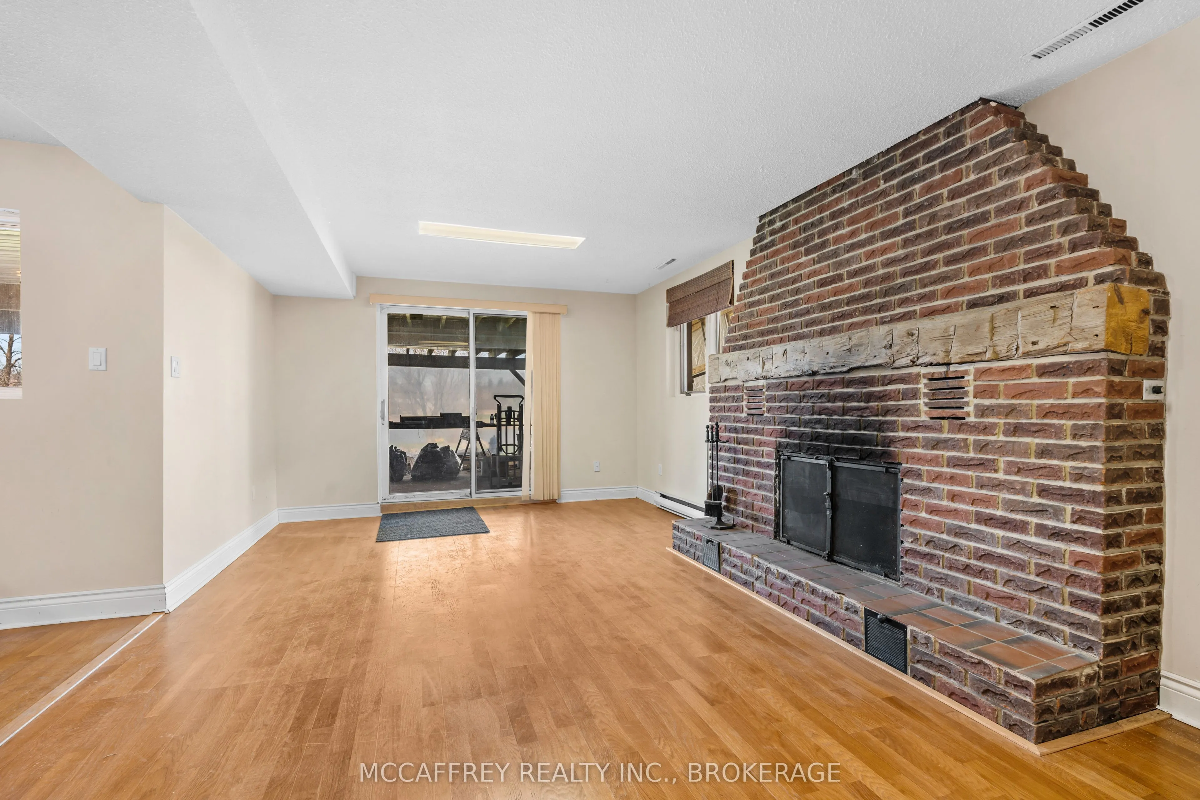 79 River Road