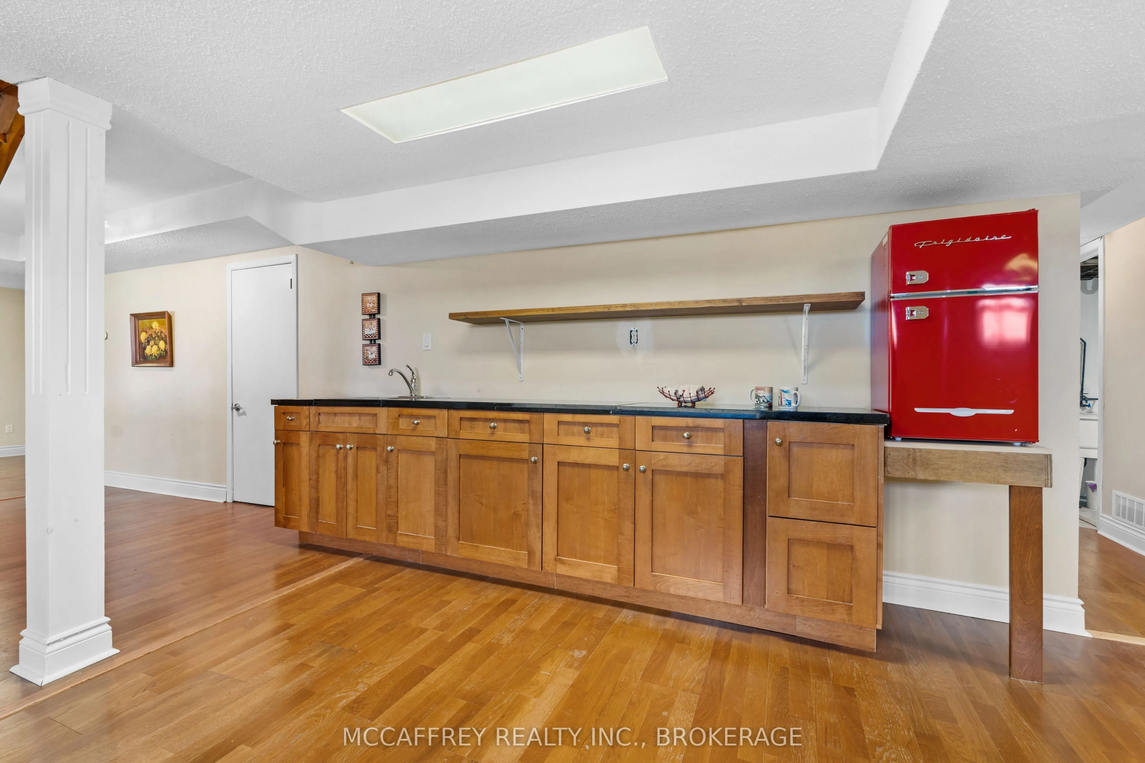 79 River Road
