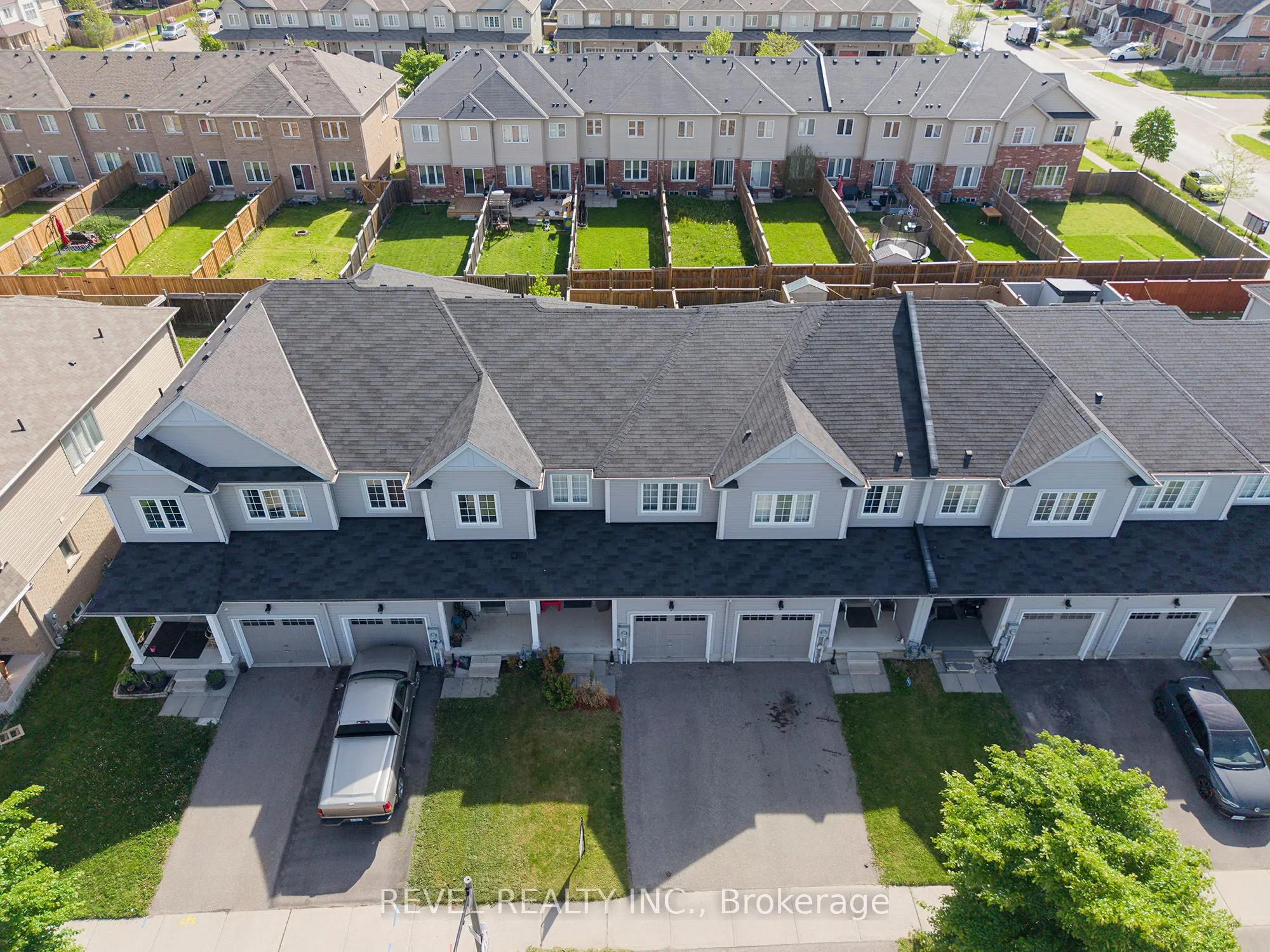 153 English Lane
