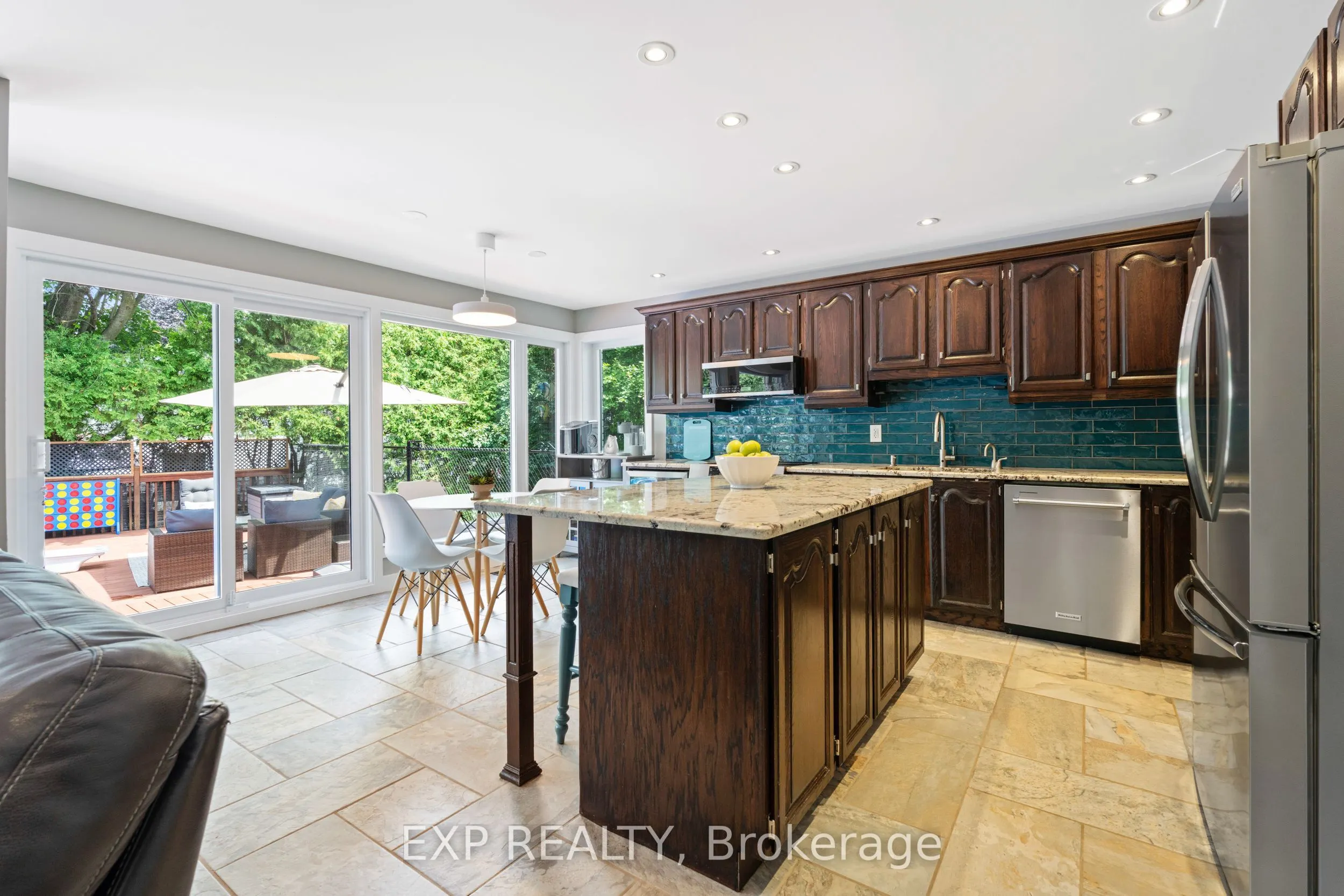 11 Roberta Crescent