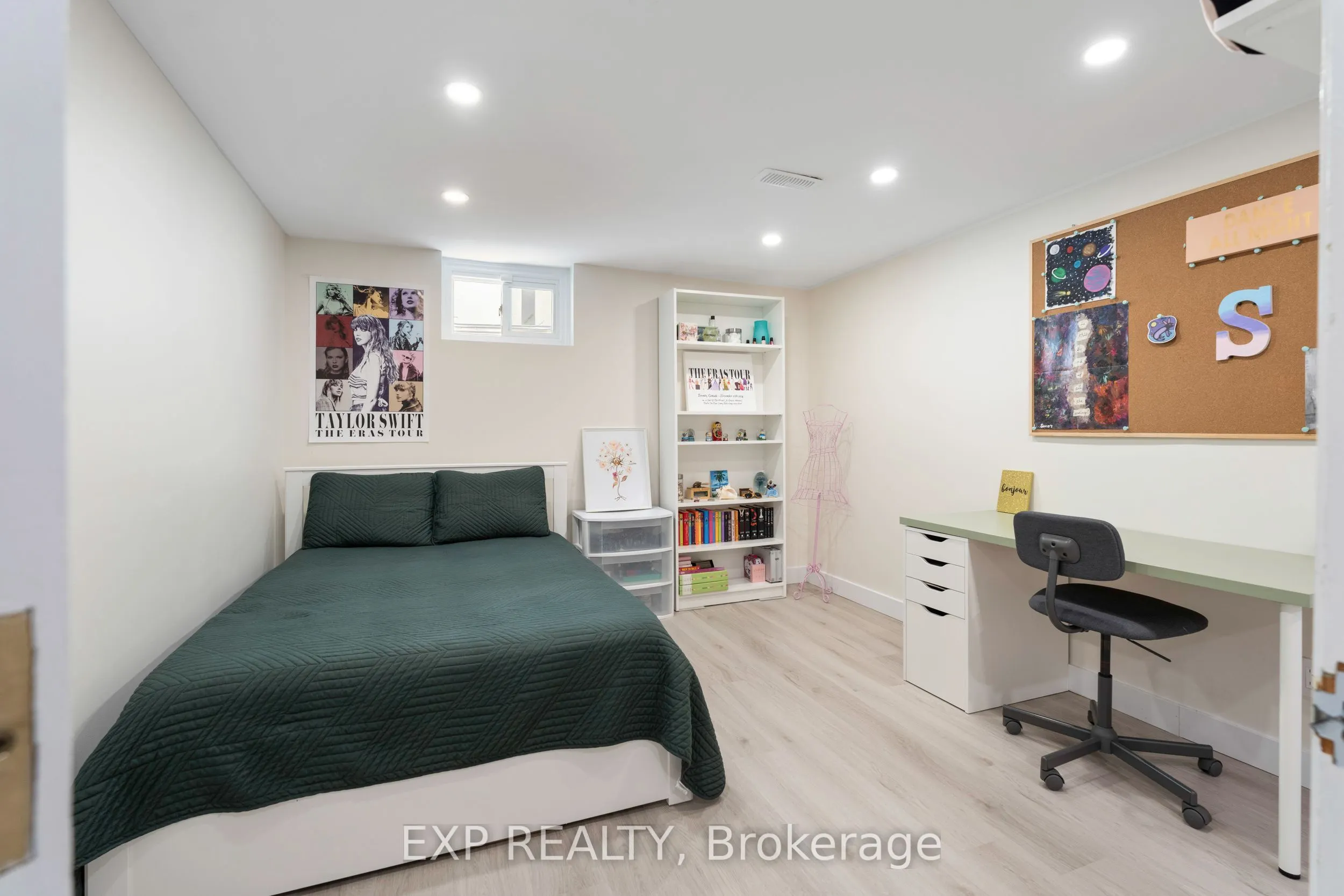 11 Roberta Crescent