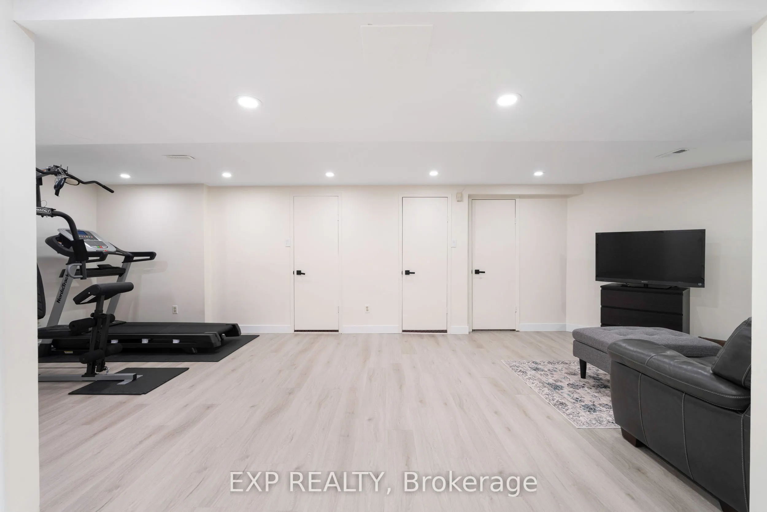 11 Roberta Crescent