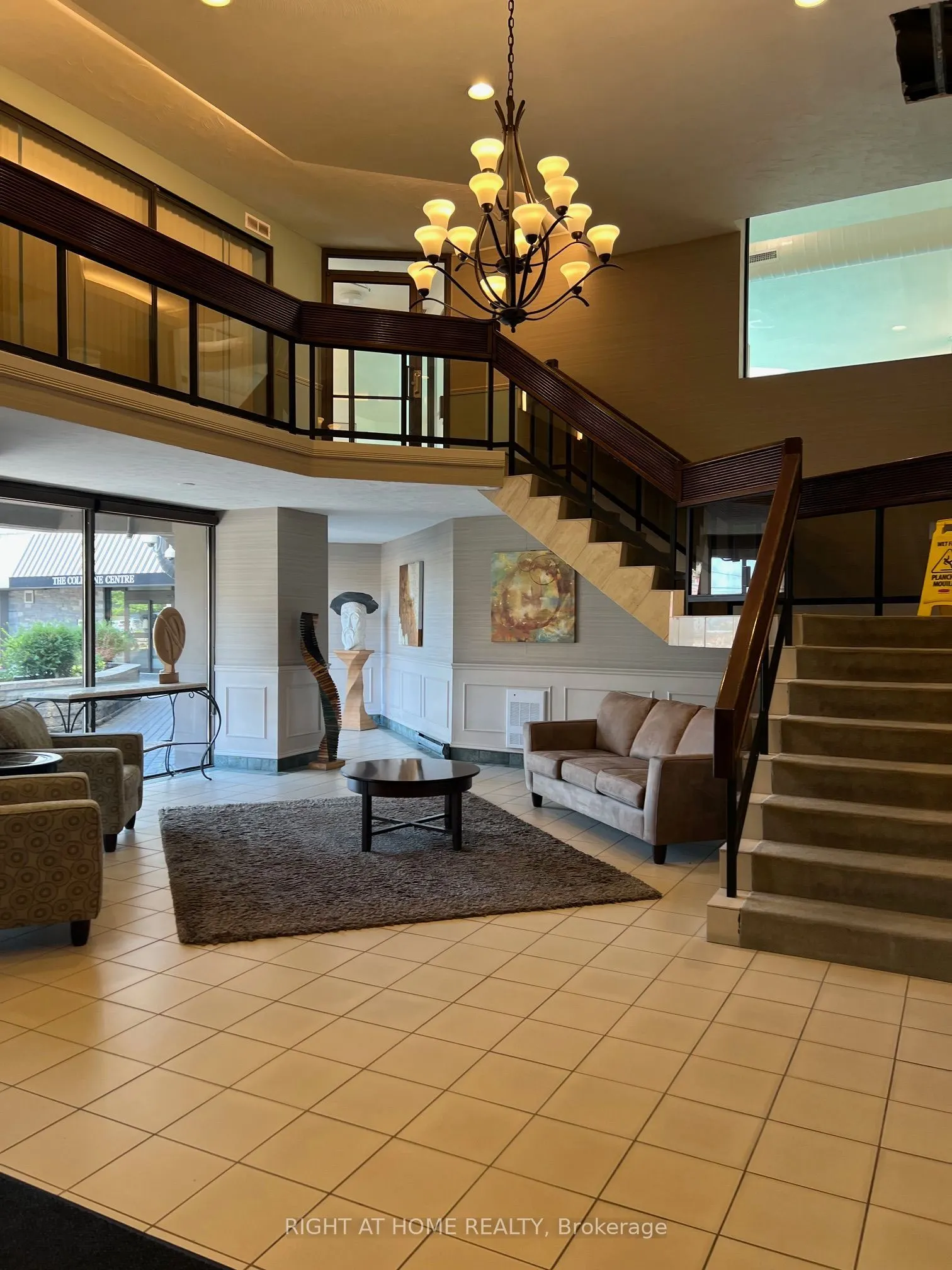 363 Colborne Street #905