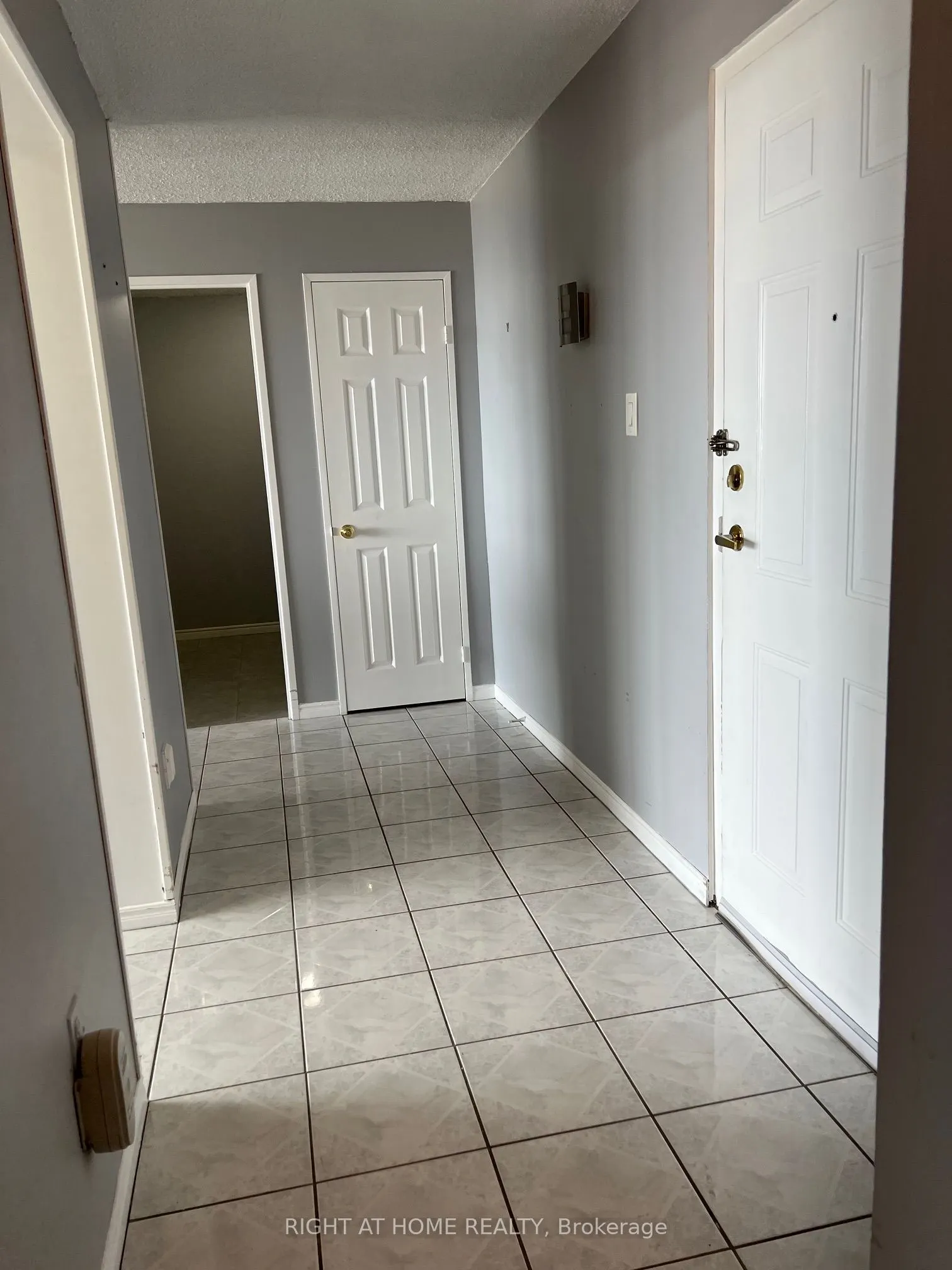 363 Colborne Street #905