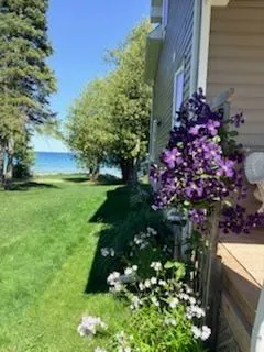 108 Georgian Beach Lane