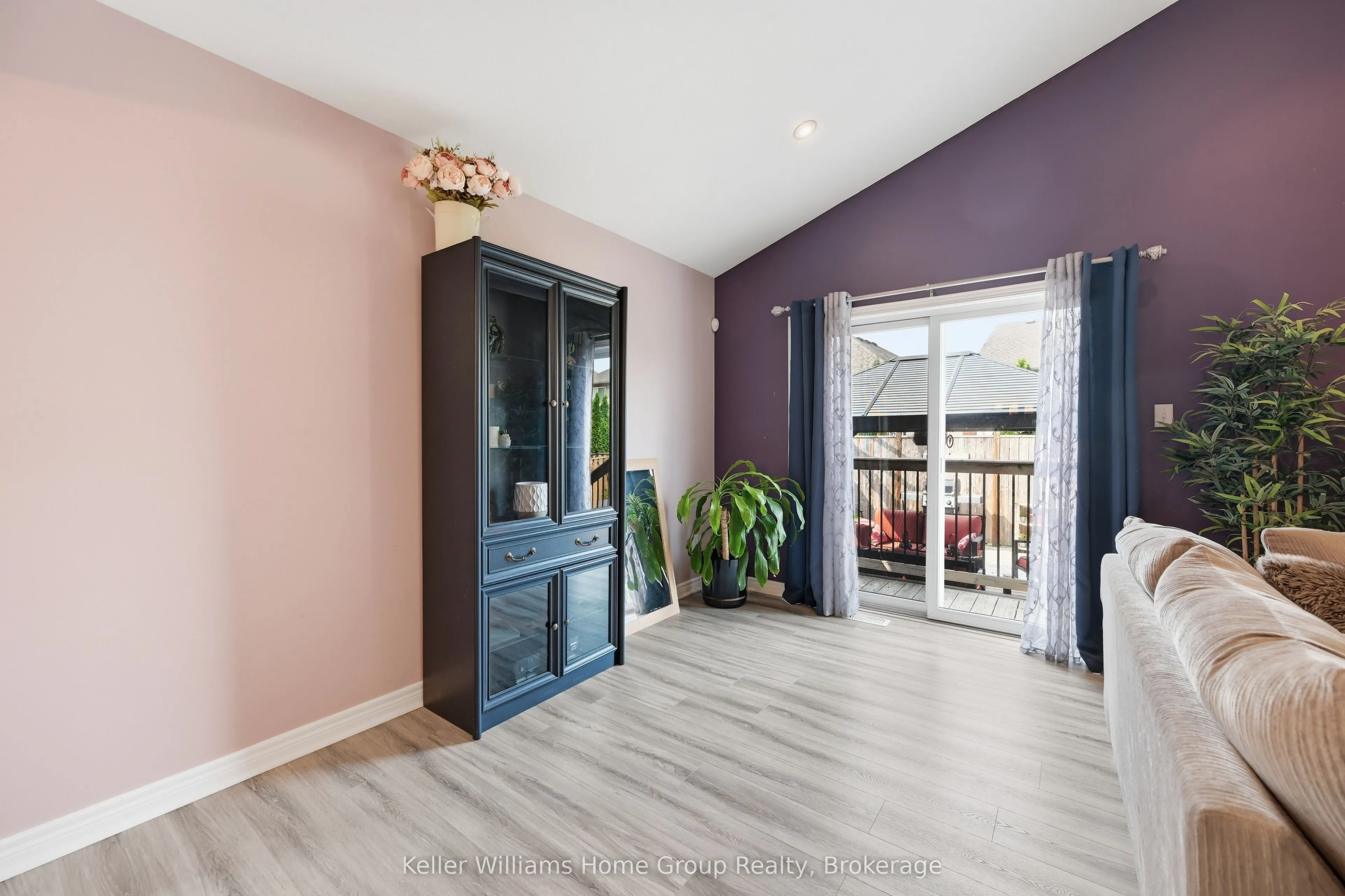 31 Vinifera Drive