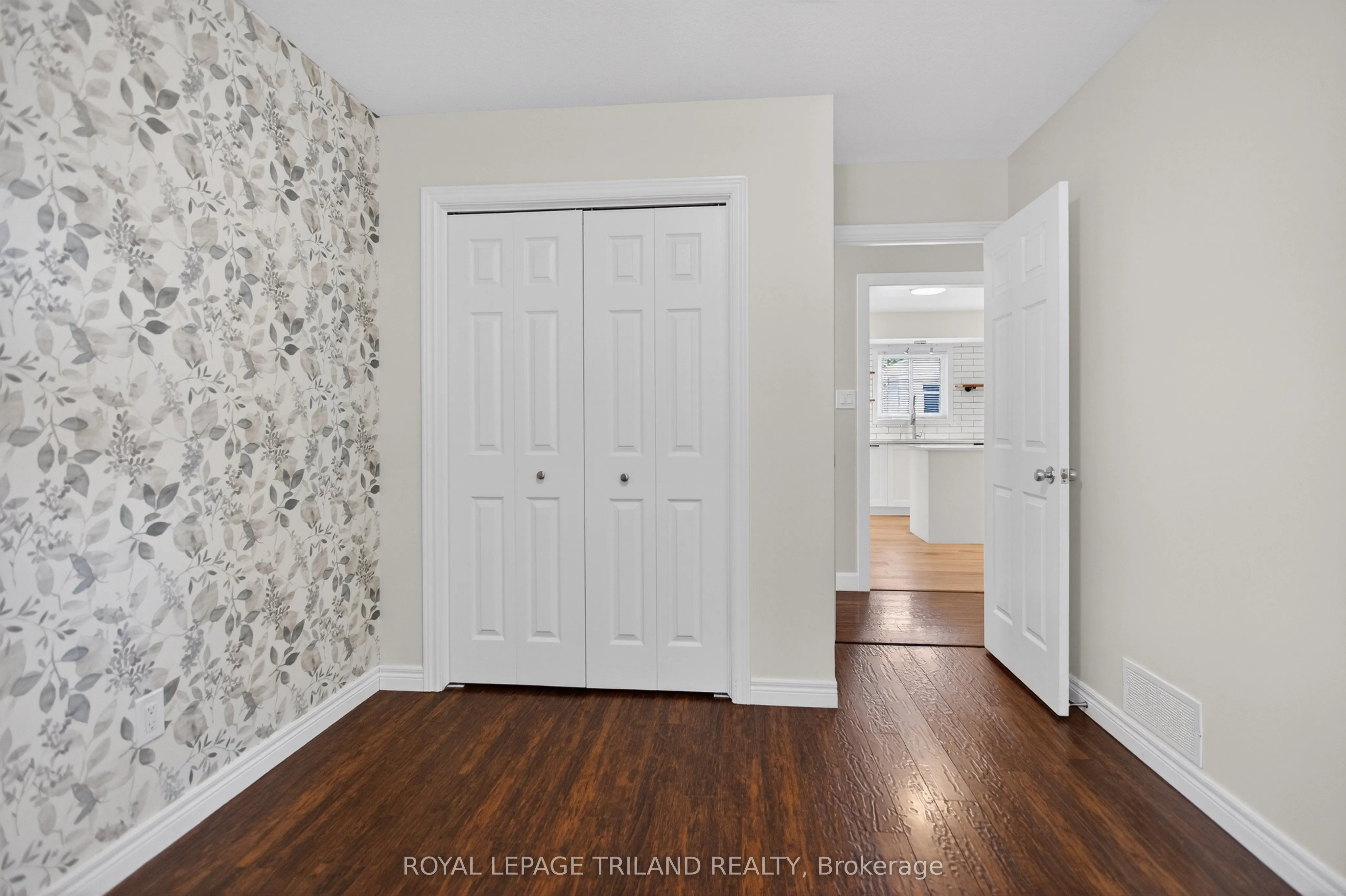 48 Cottonwood Drive