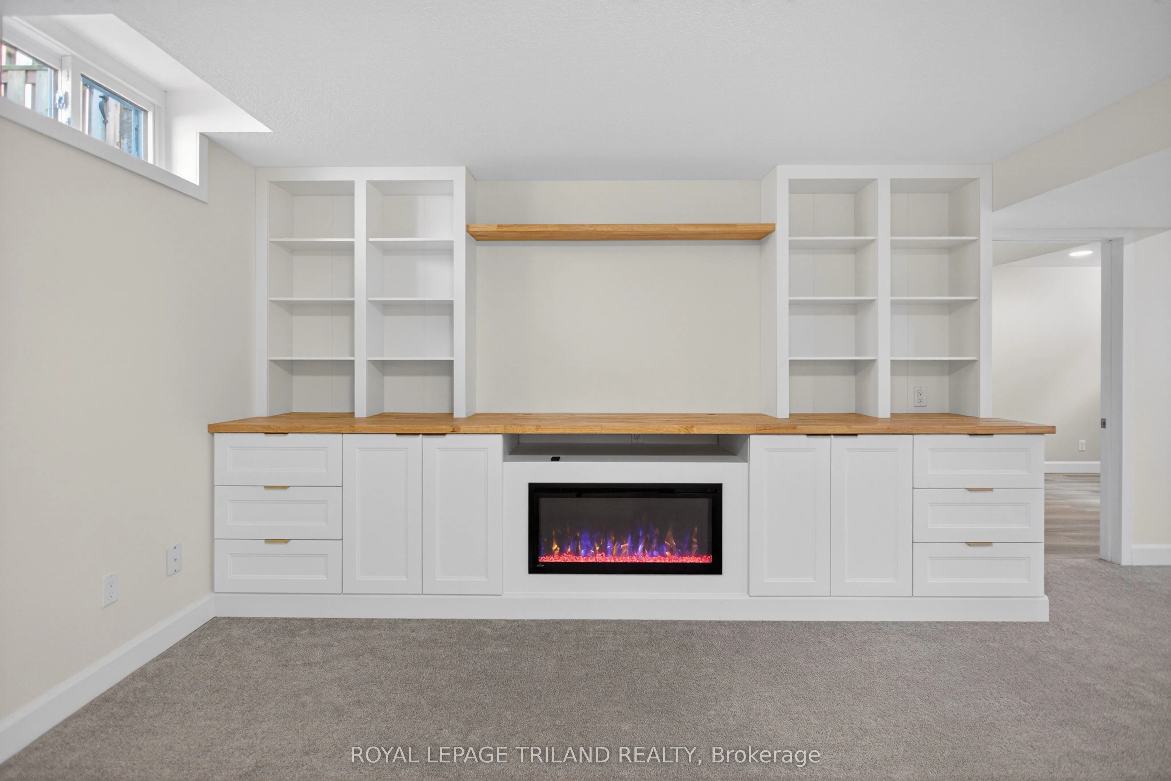 48 Cottonwood Drive