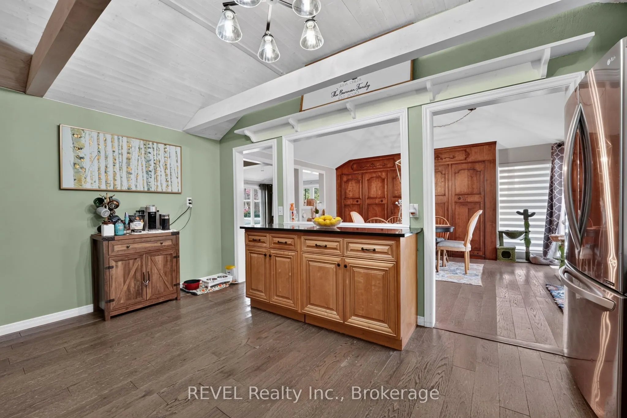 2631 THOMPSON Road