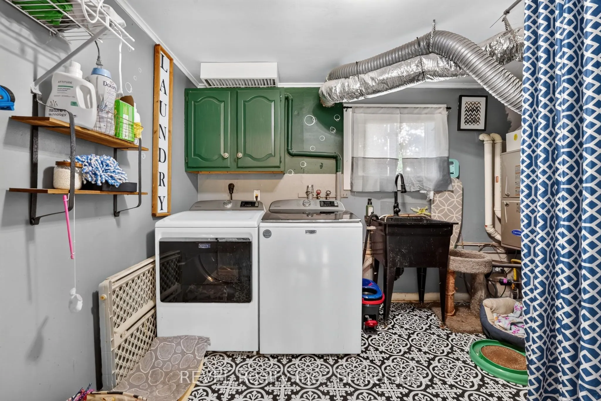 2631 THOMPSON Road