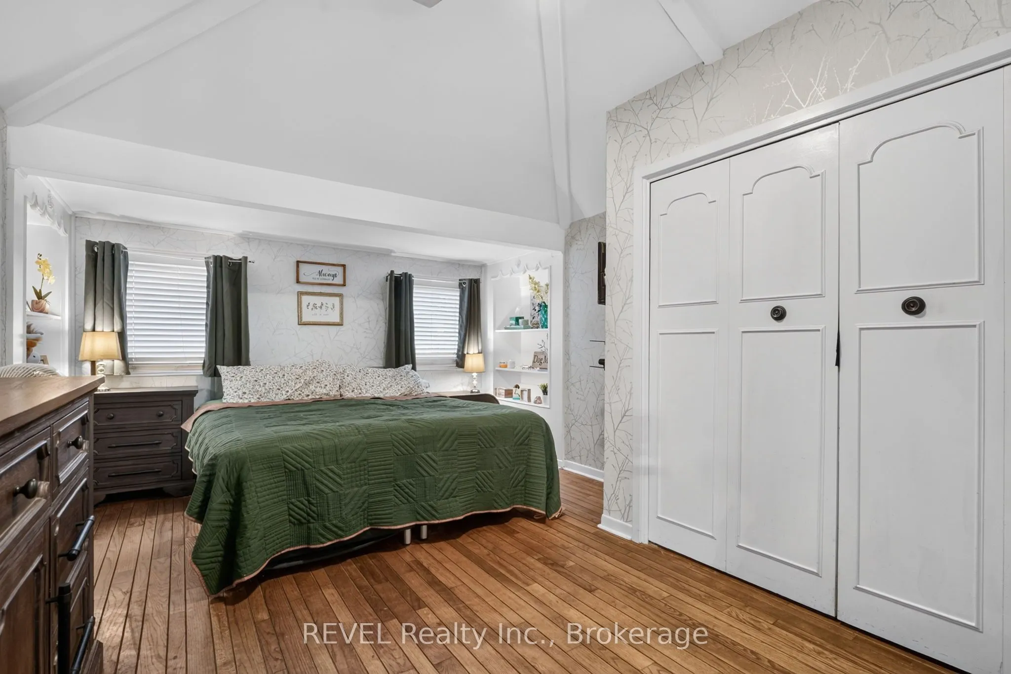 2631 THOMPSON Road