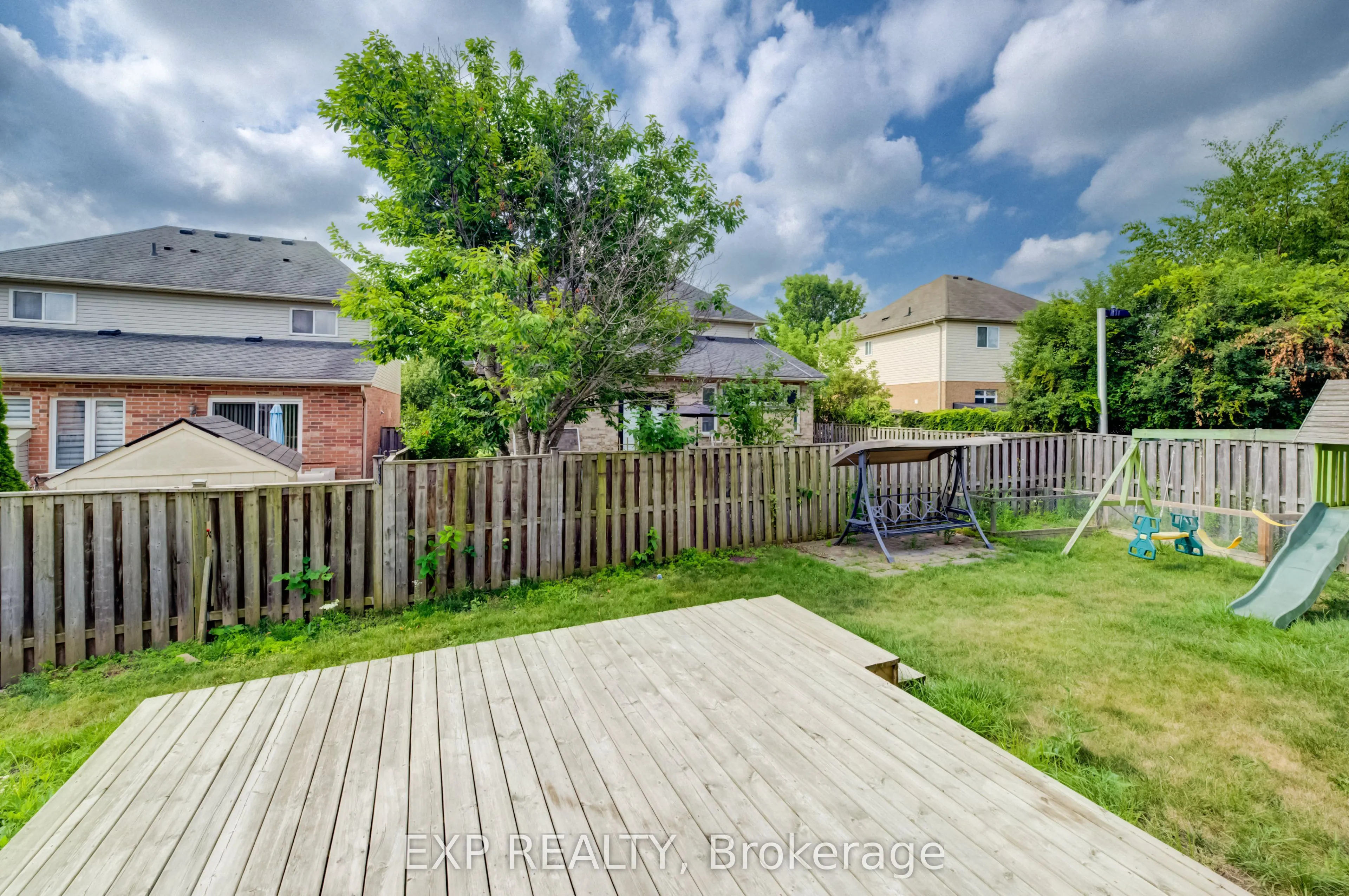 737 North Leaksdale Circle