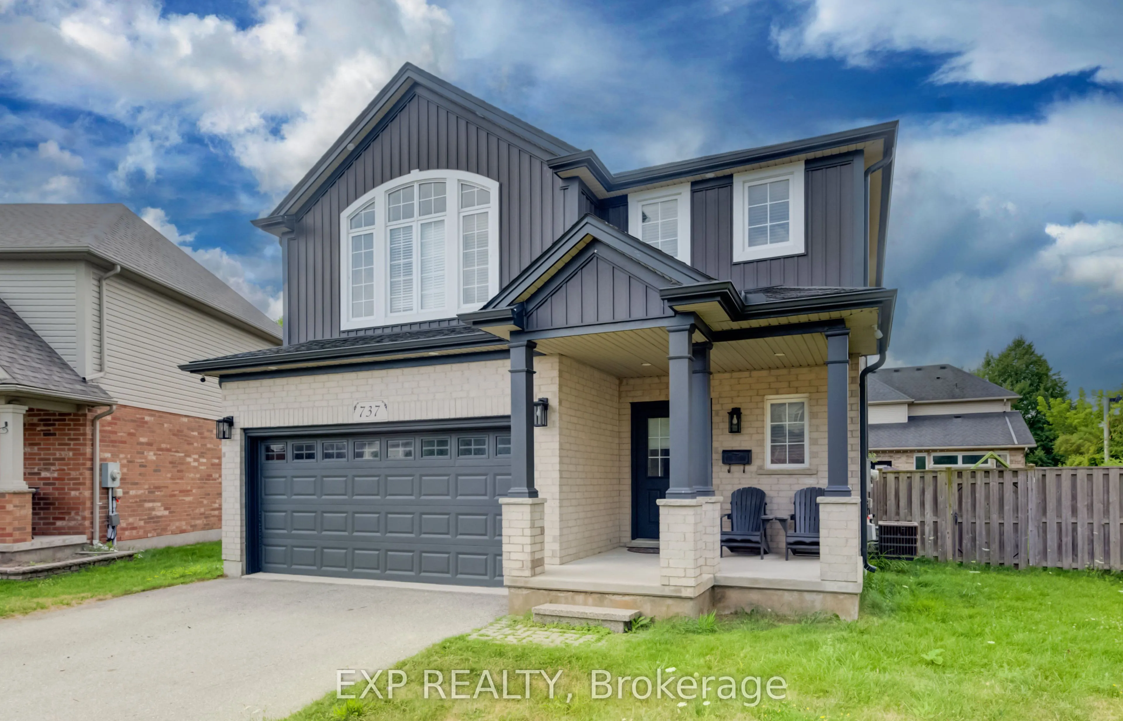 737 North Leaksdale Circle
