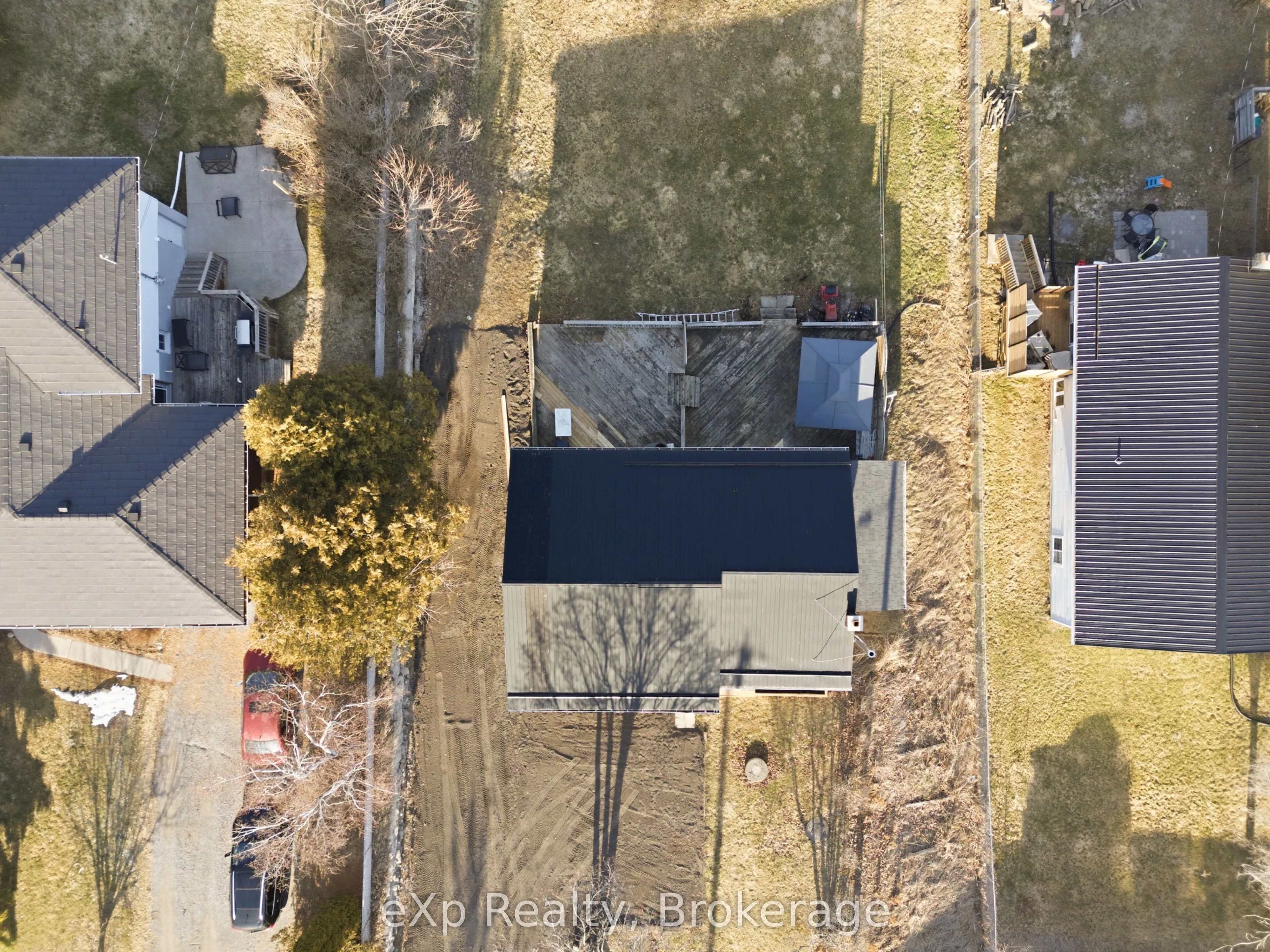 696 Whites Road