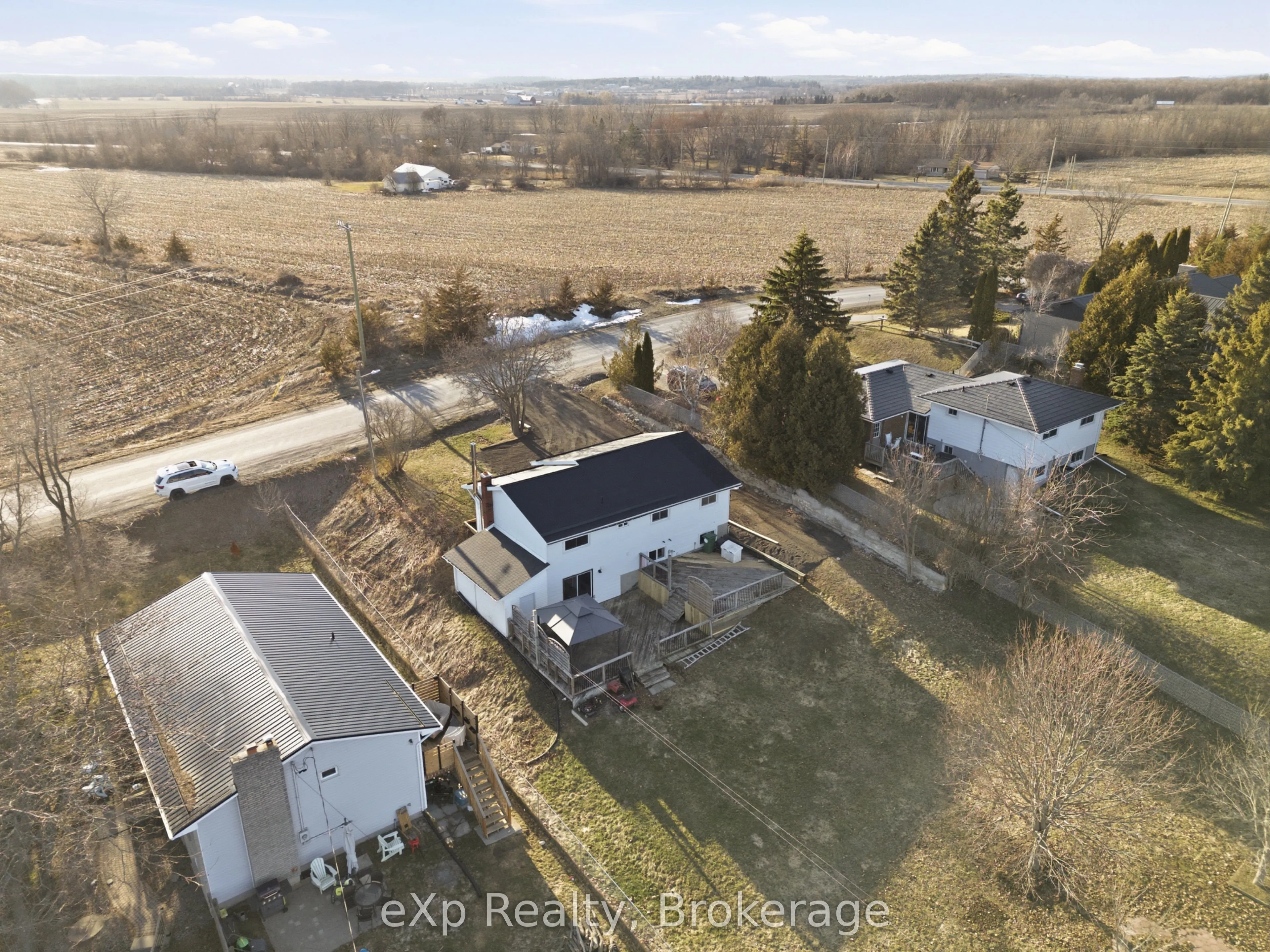 696 Whites Road