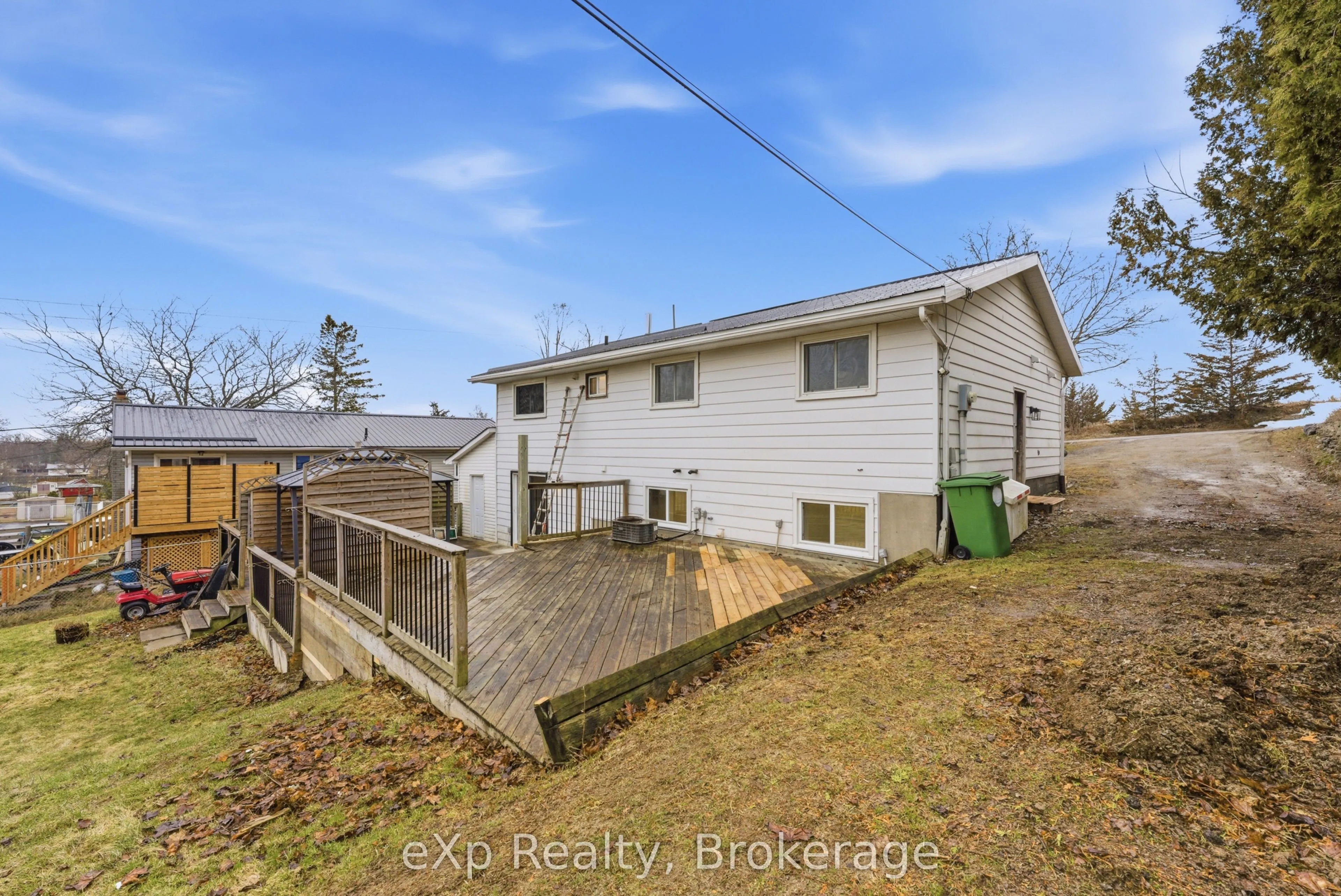 696 Whites Road