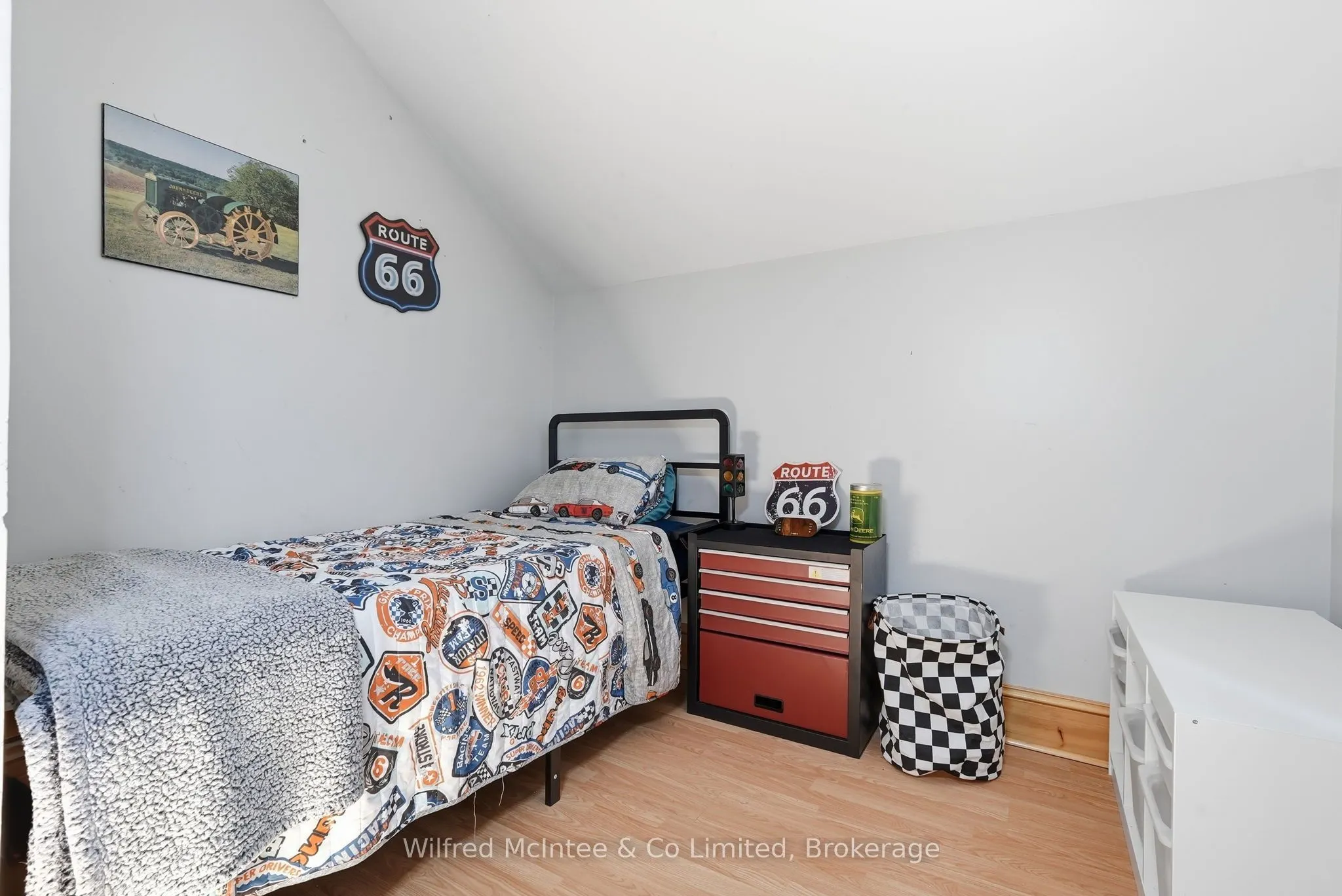 27 5th Street NW