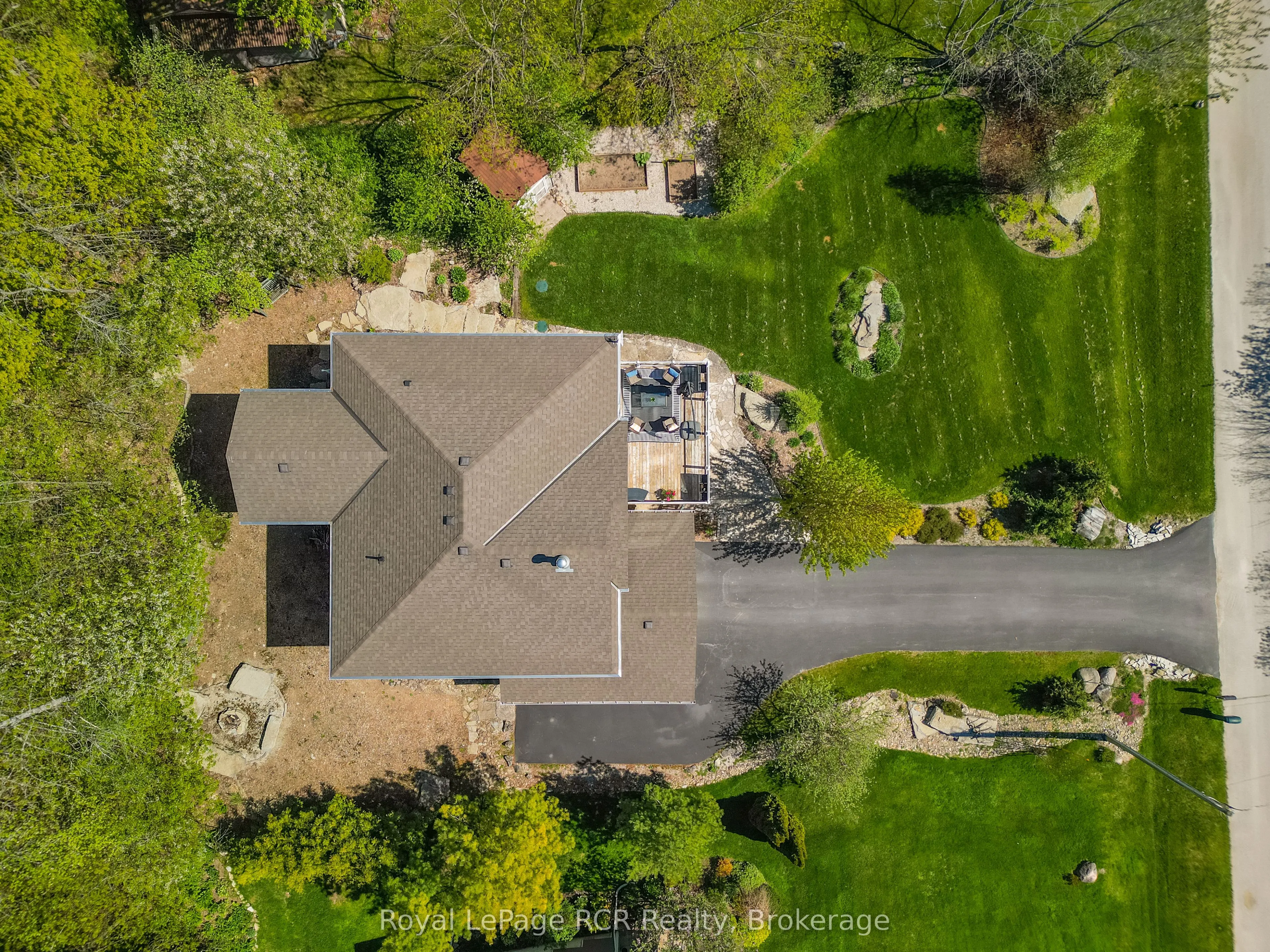 154 MacIntosh Drive