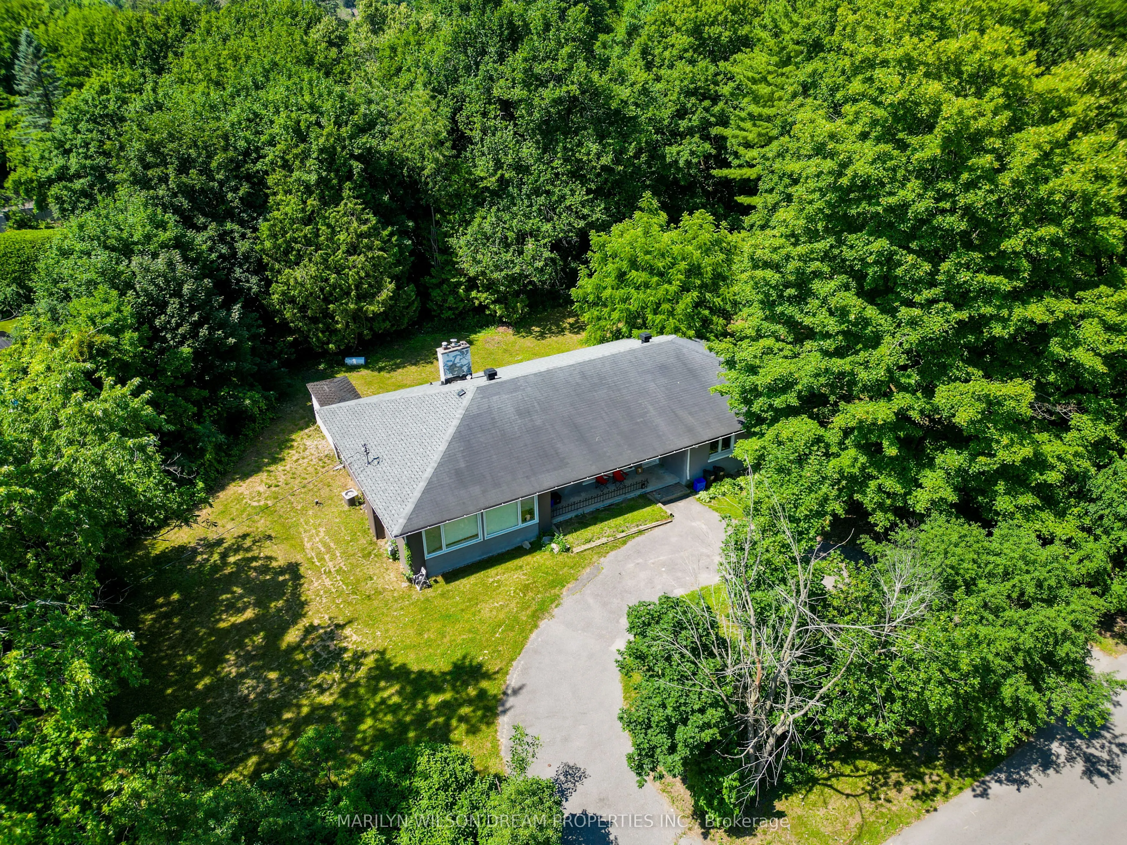 10 Cedar Road