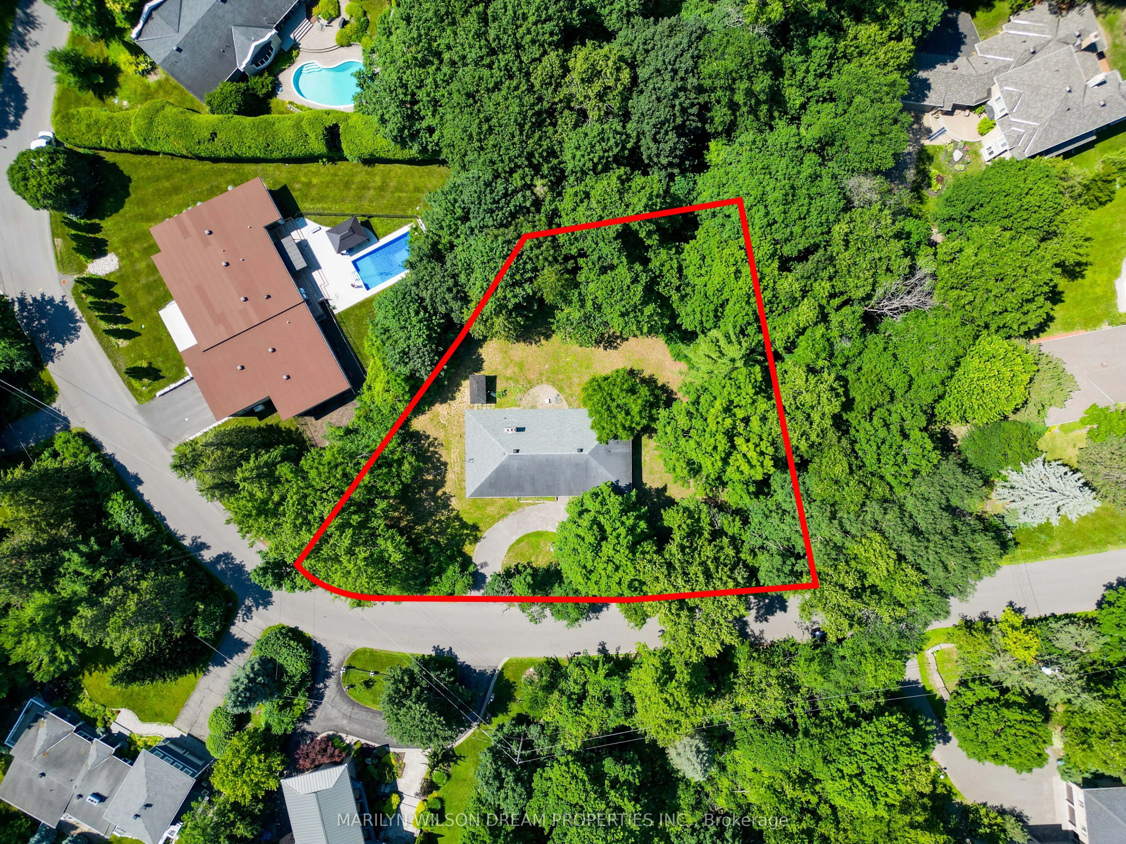10 Cedar Road