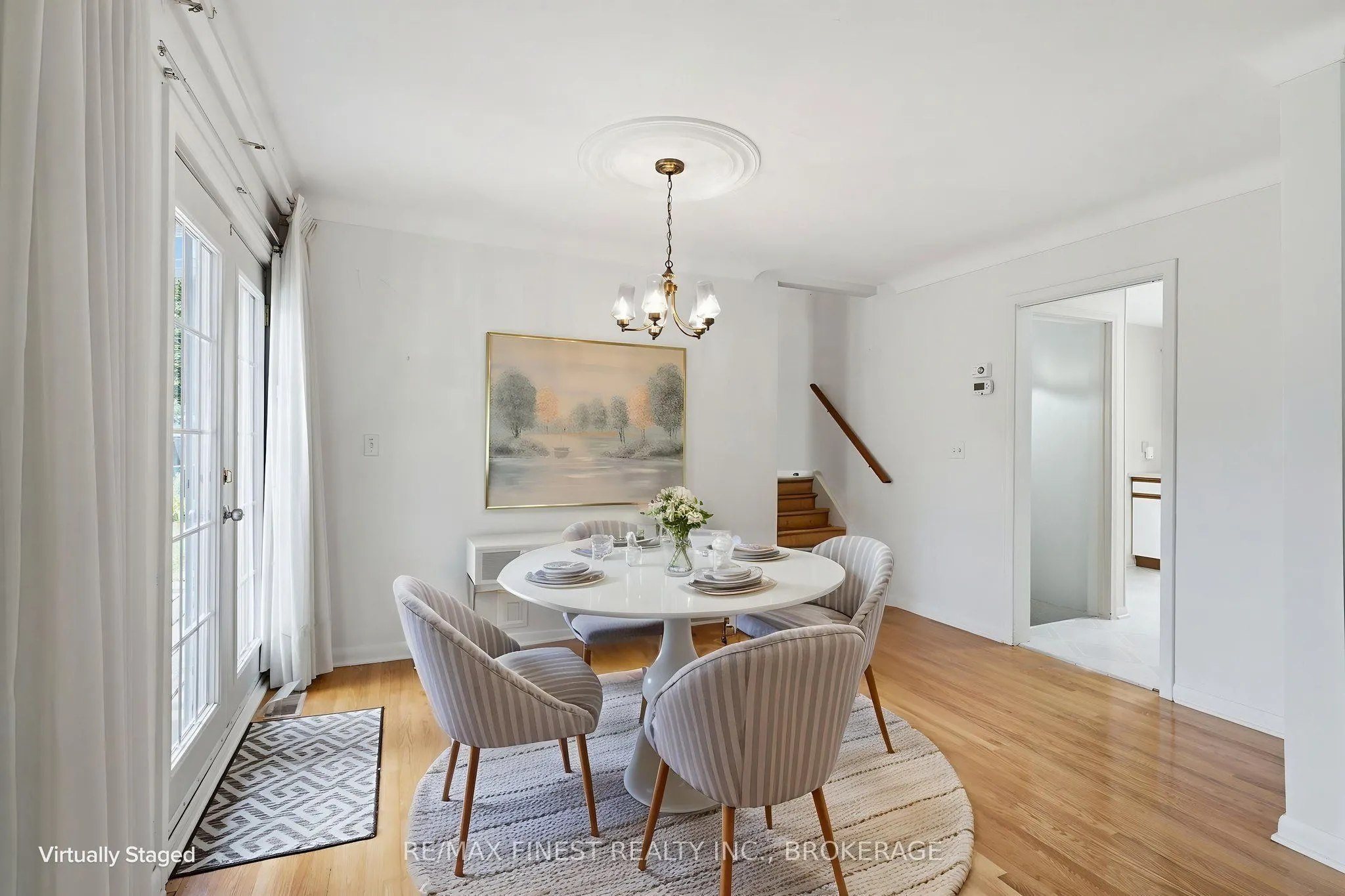 746 Laidlaw Crescent