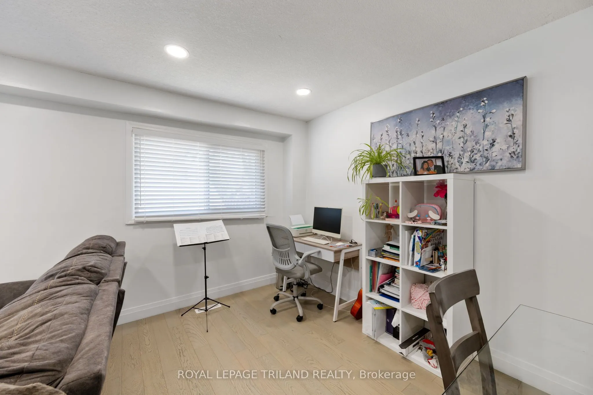 711 OSGOODE Drive #43