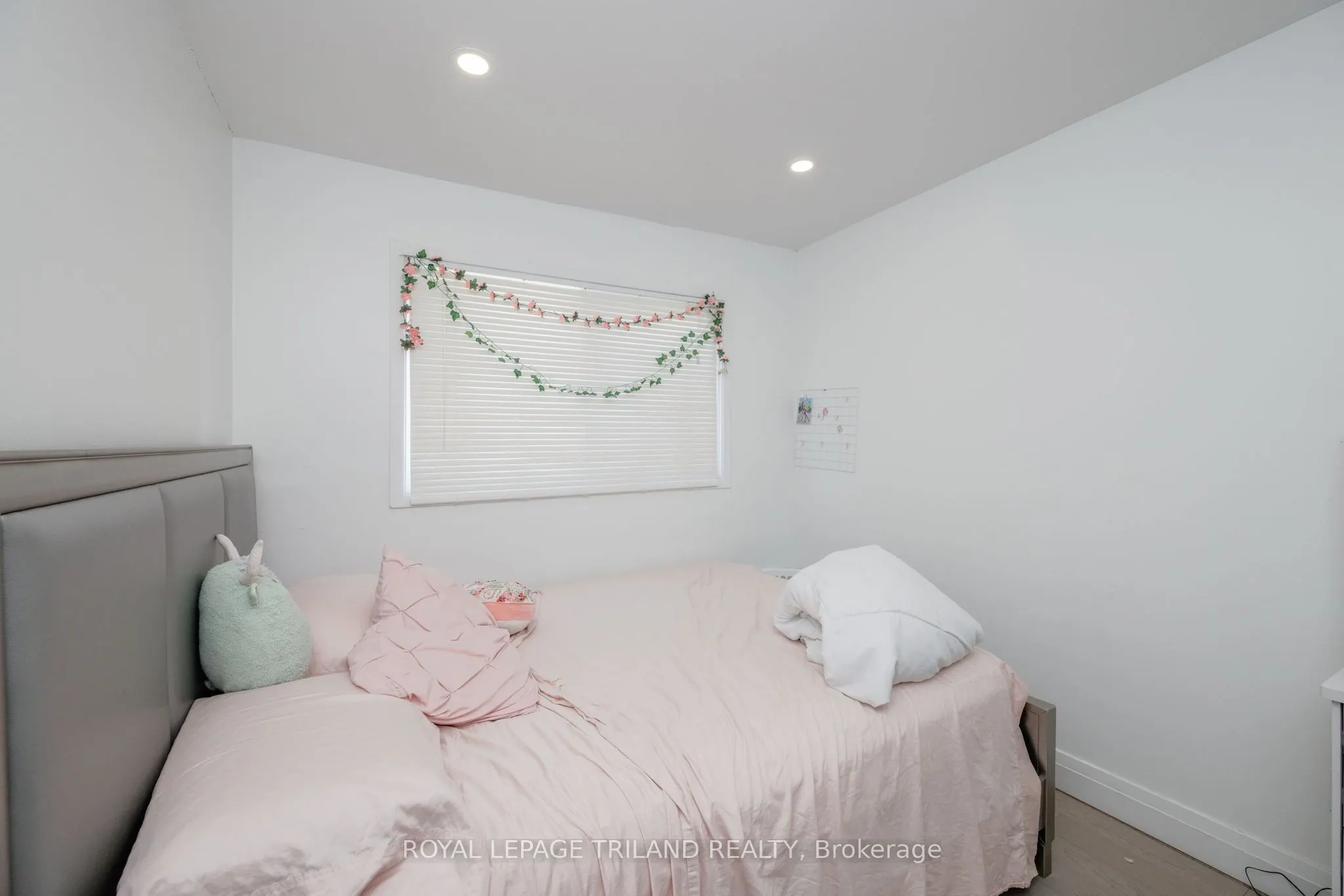 711 OSGOODE Drive #43