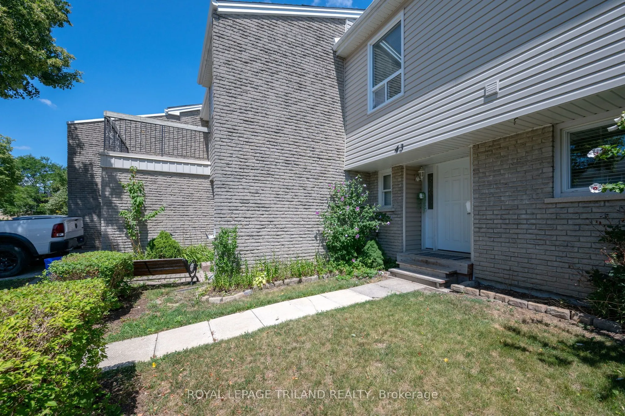 711 OSGOODE Drive #43