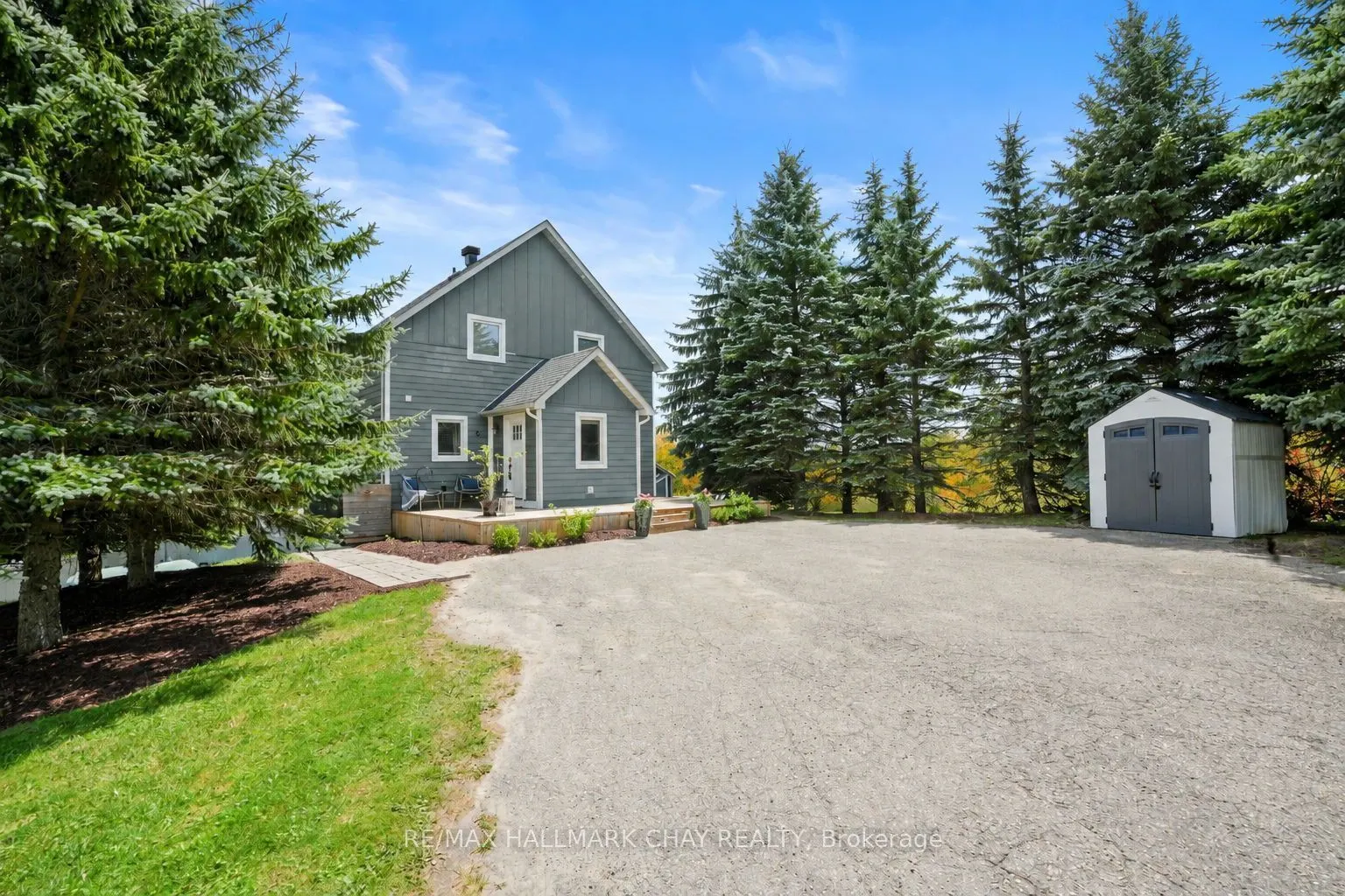 8 Lloyd's Traverse Crescent