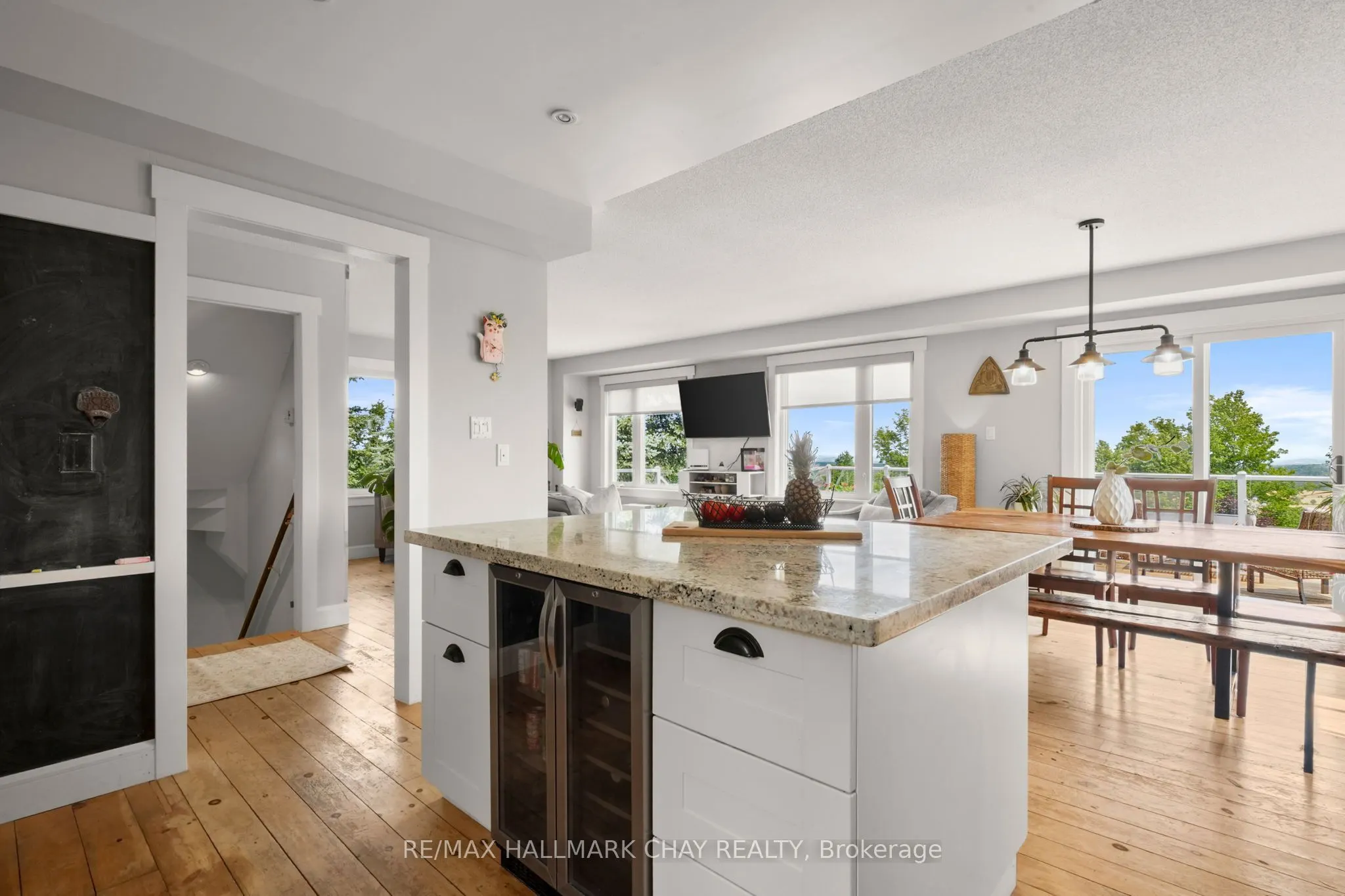 8 Lloyd's Traverse Crescent