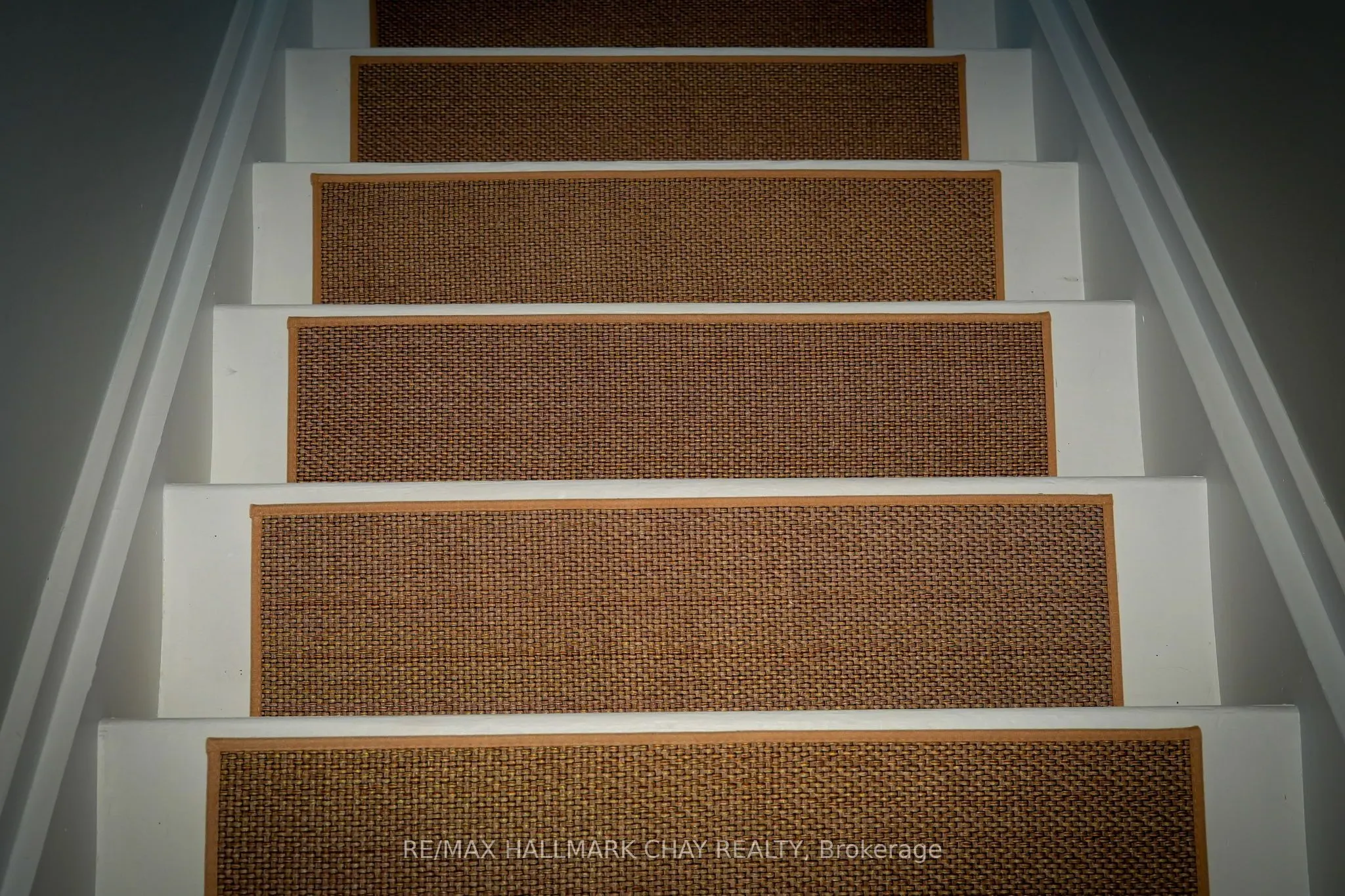 8 Lloyd's Traverse Crescent