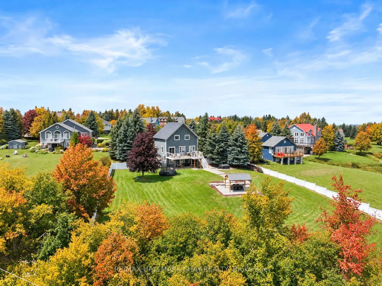 8 Lloyd's Traverse Crescent