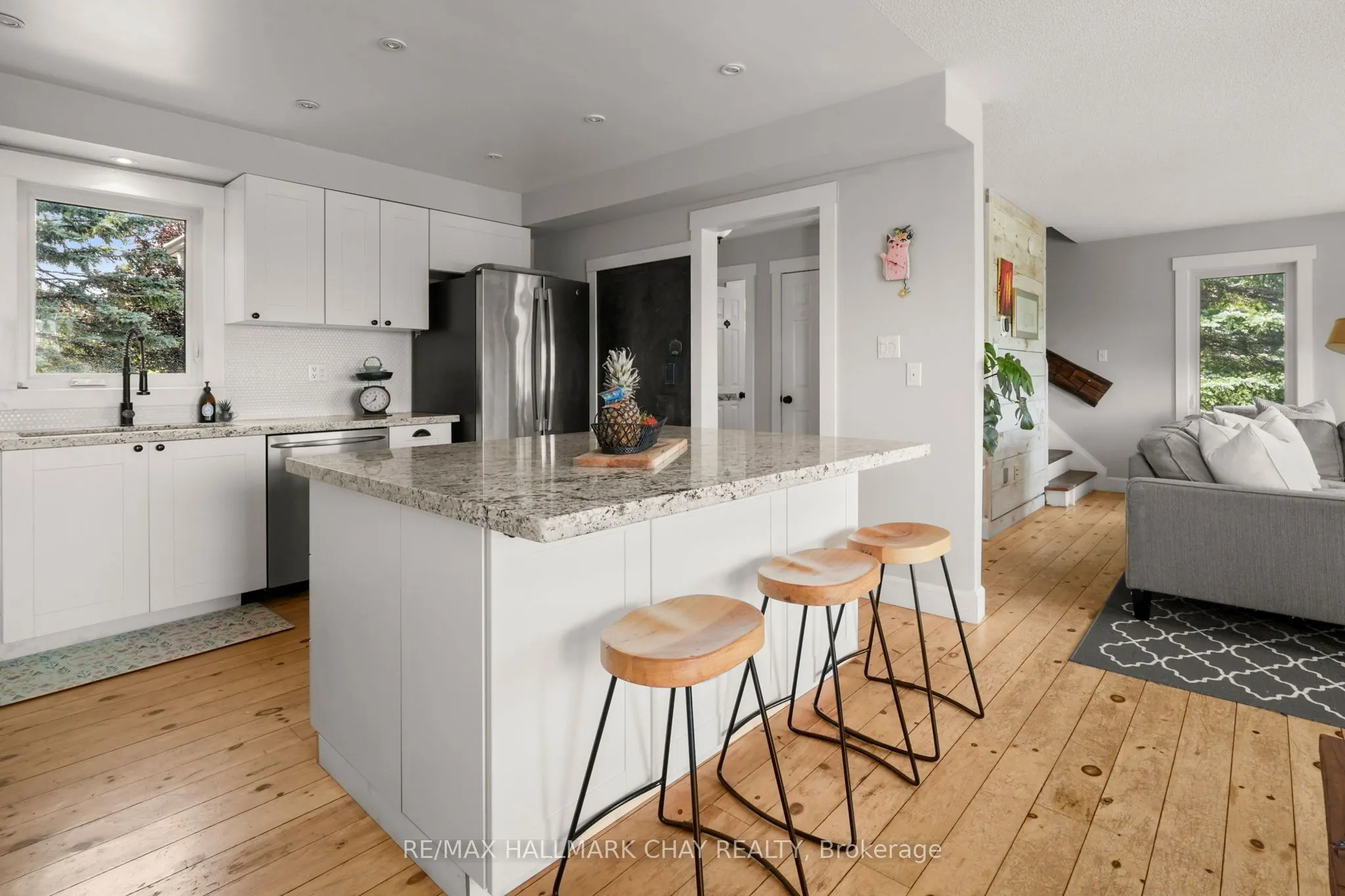 8 Lloyd's Traverse Crescent