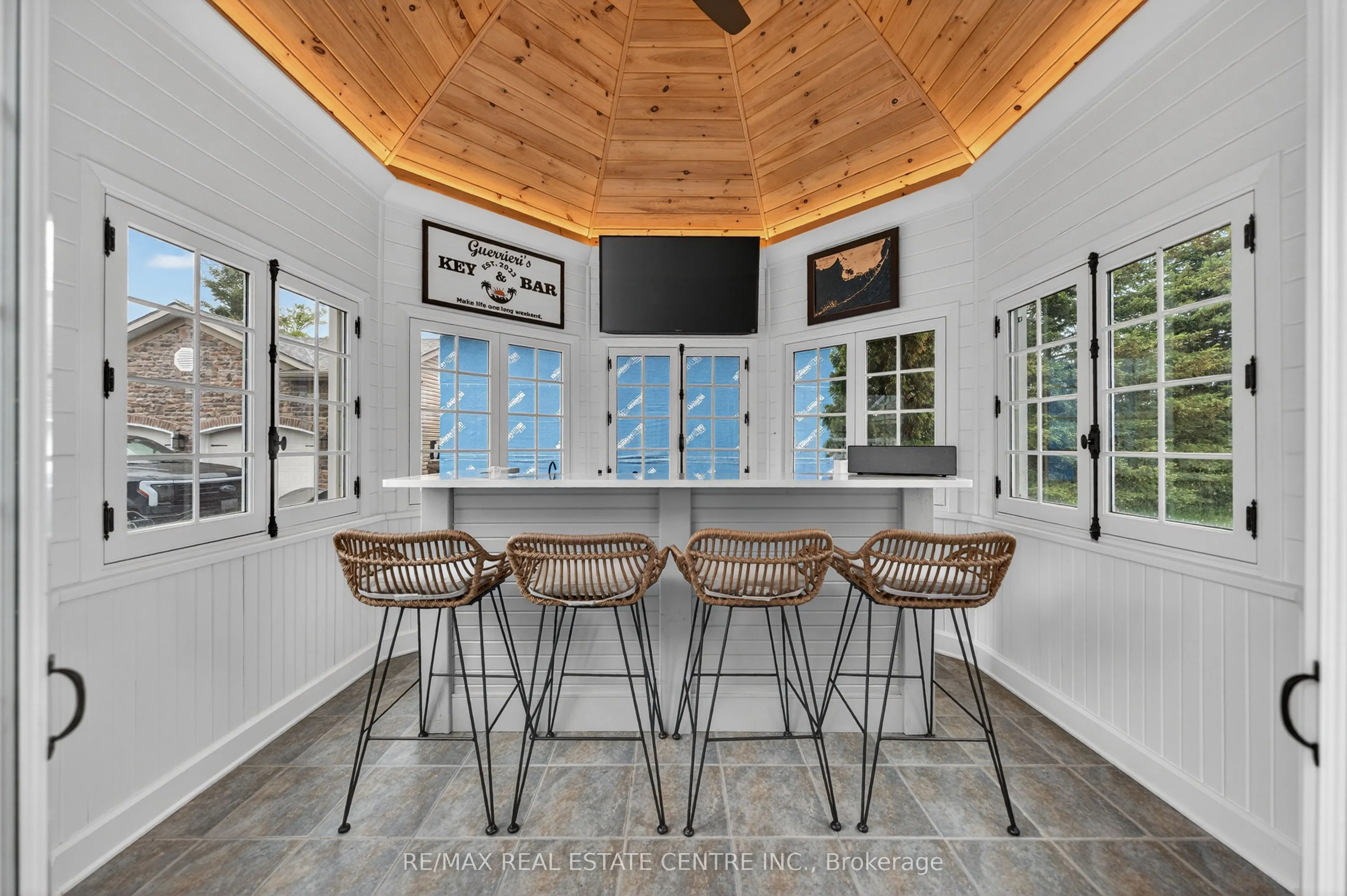 6805 CONCESSION 2