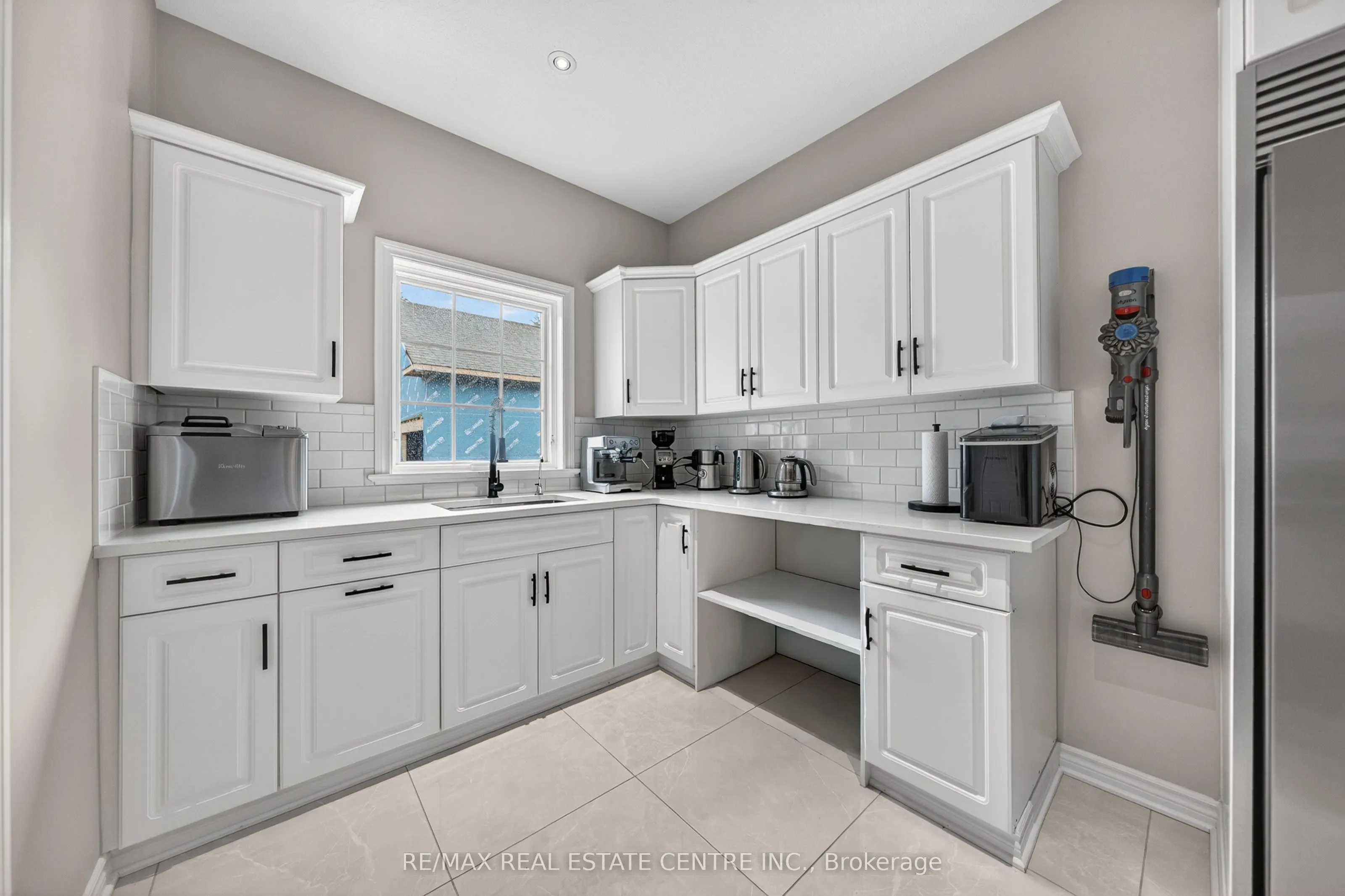 6805 CONCESSION 2