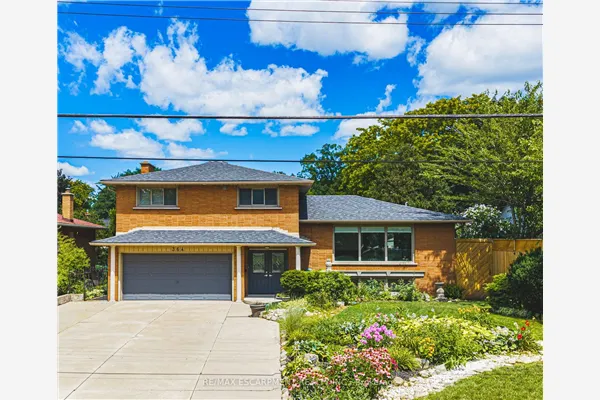 364 FENNELL Avenue W
