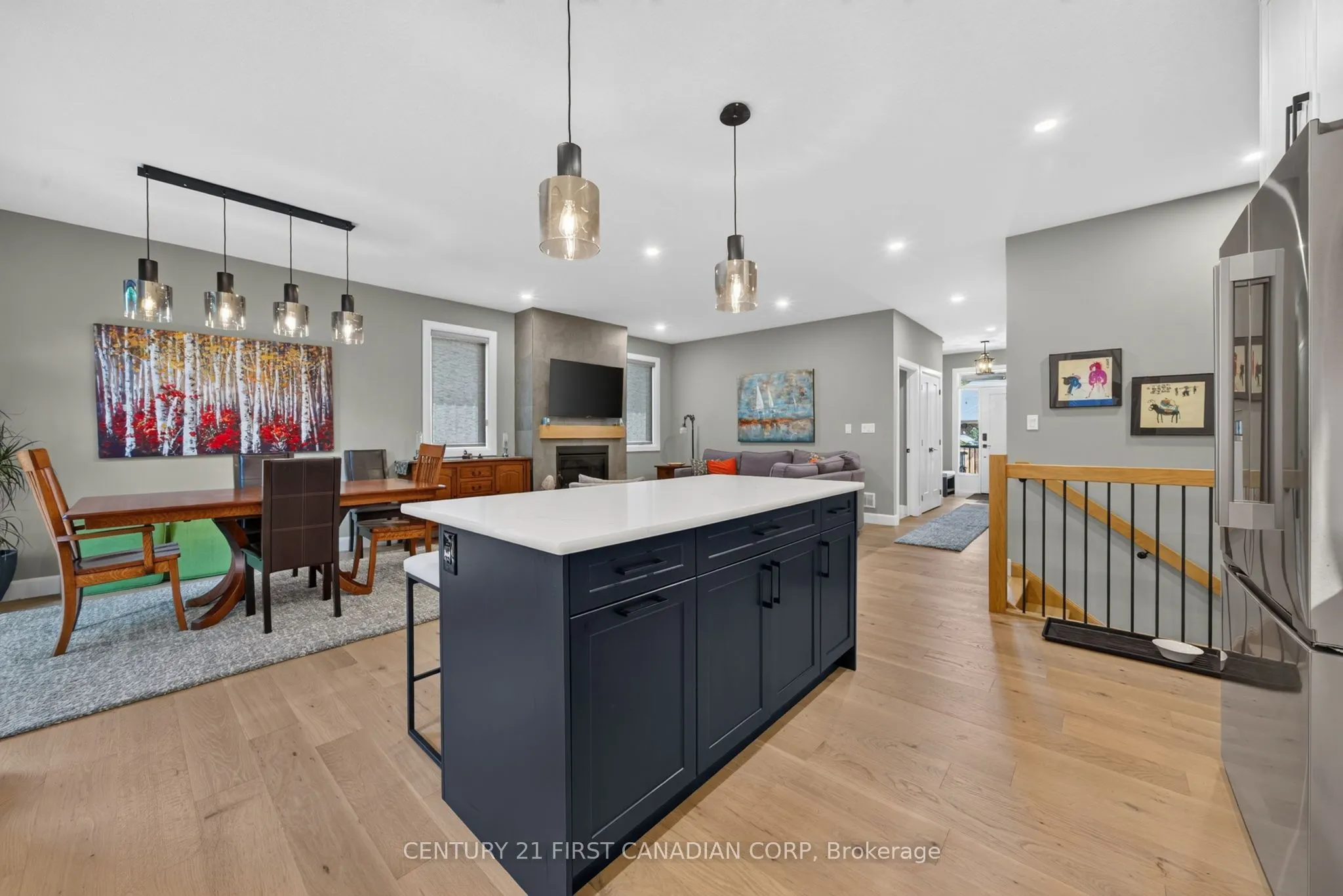 430 Head Street N #18