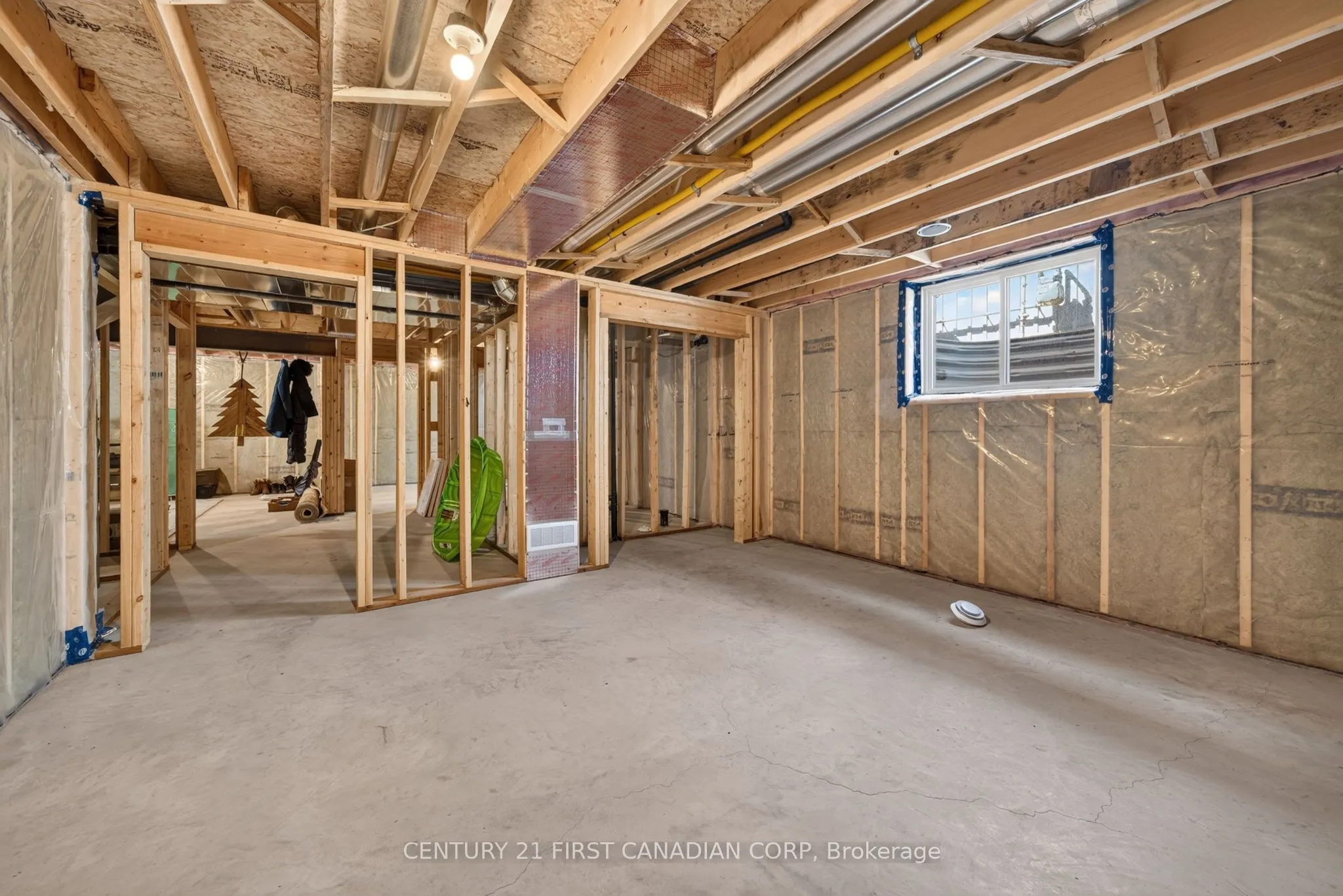 430 Head Street N #18