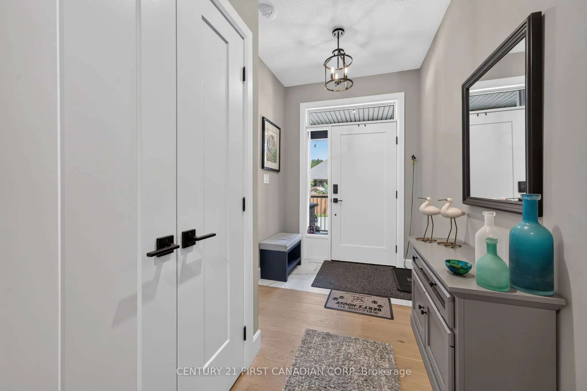 430 Head Street N #18