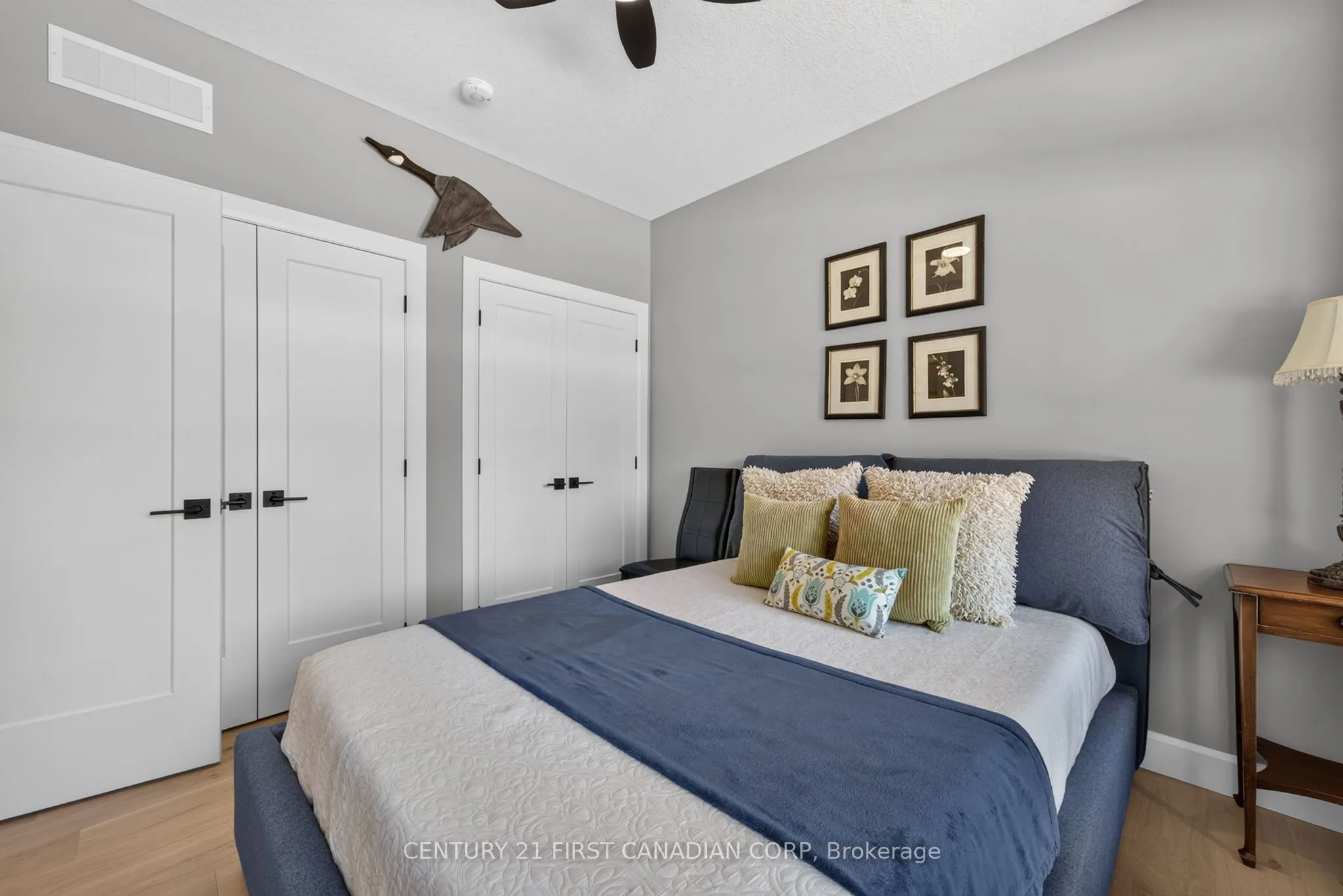 430 Head Street N #18