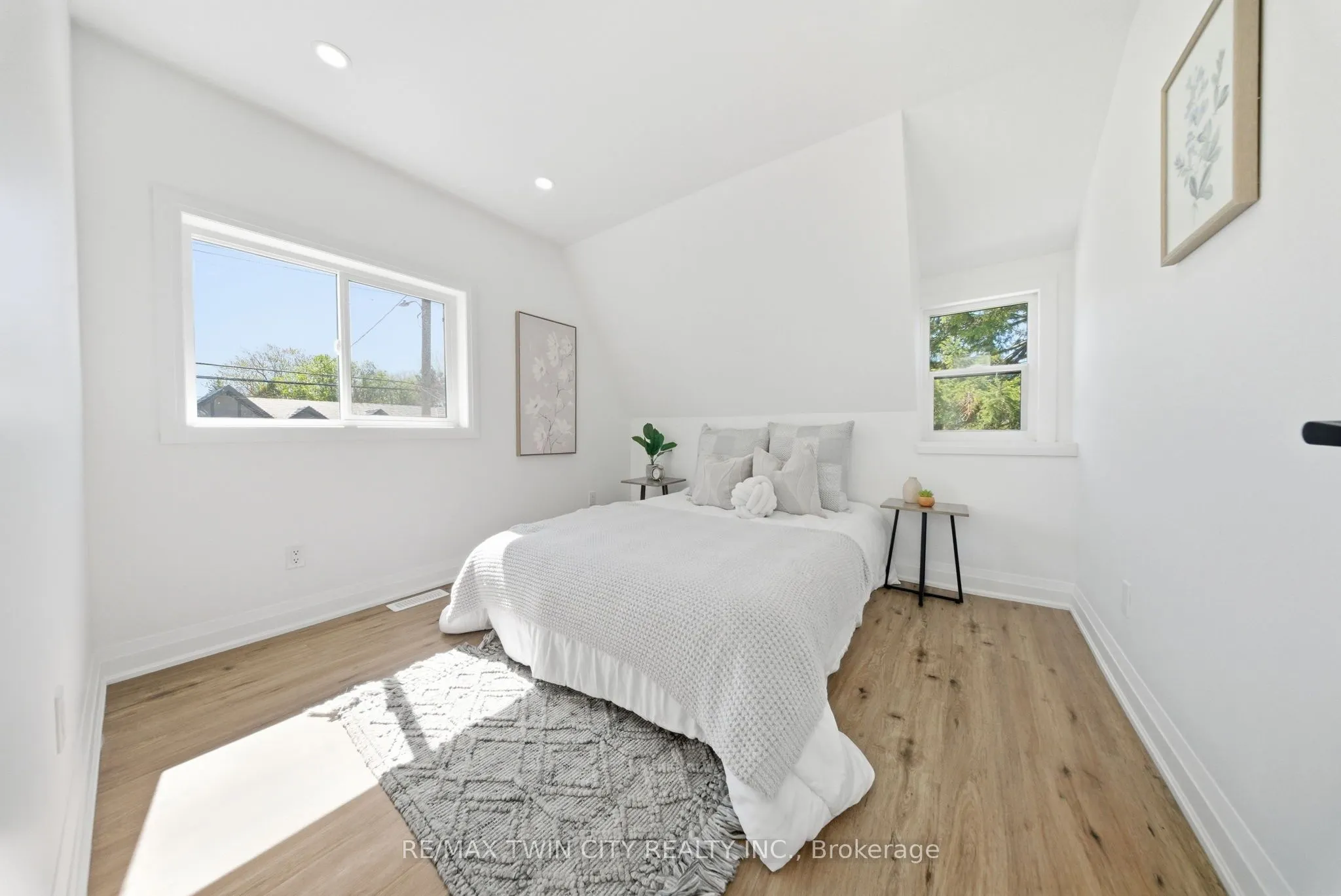 23 Aberdeen Street