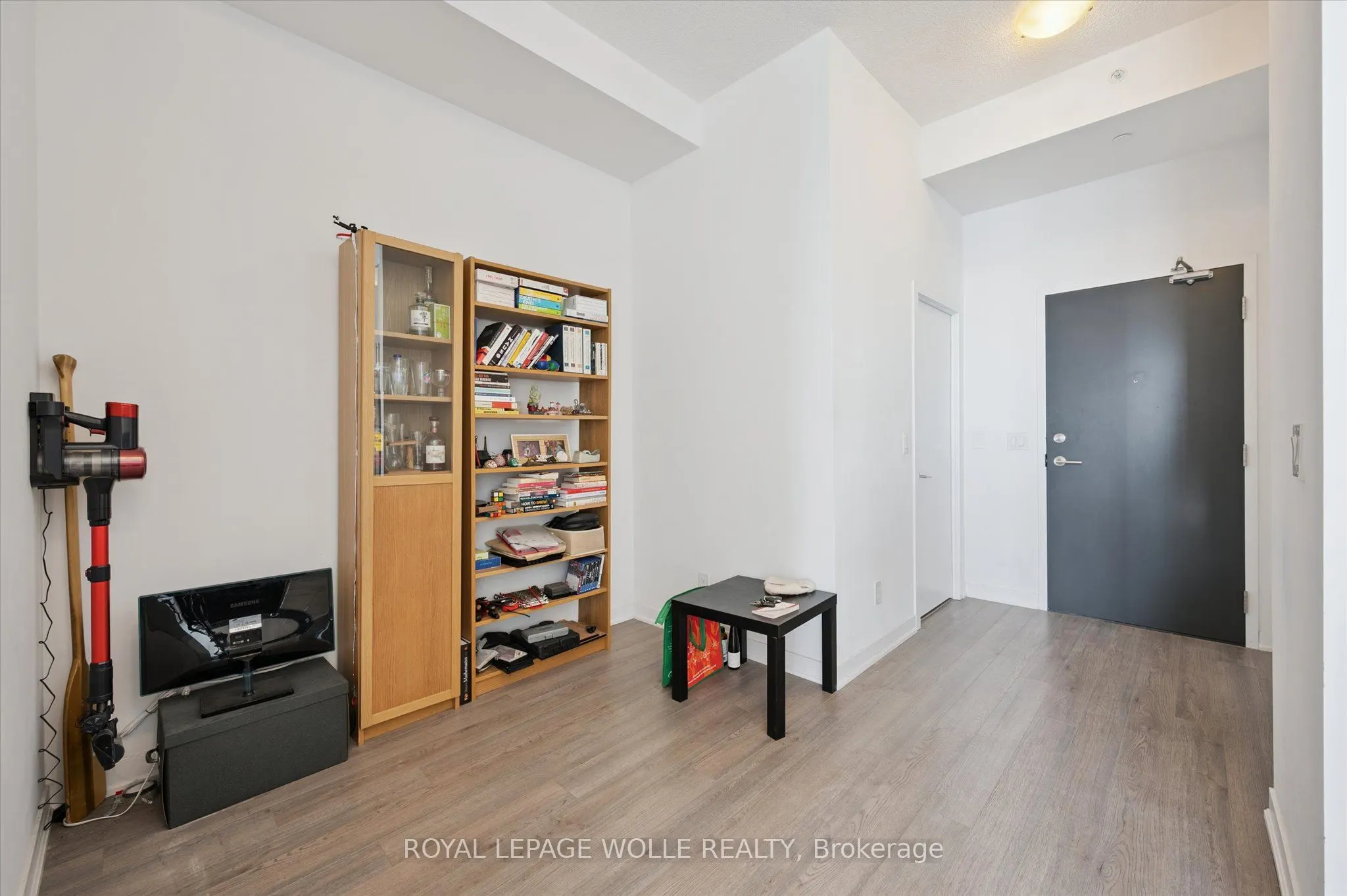 85 Duke Street W #1707