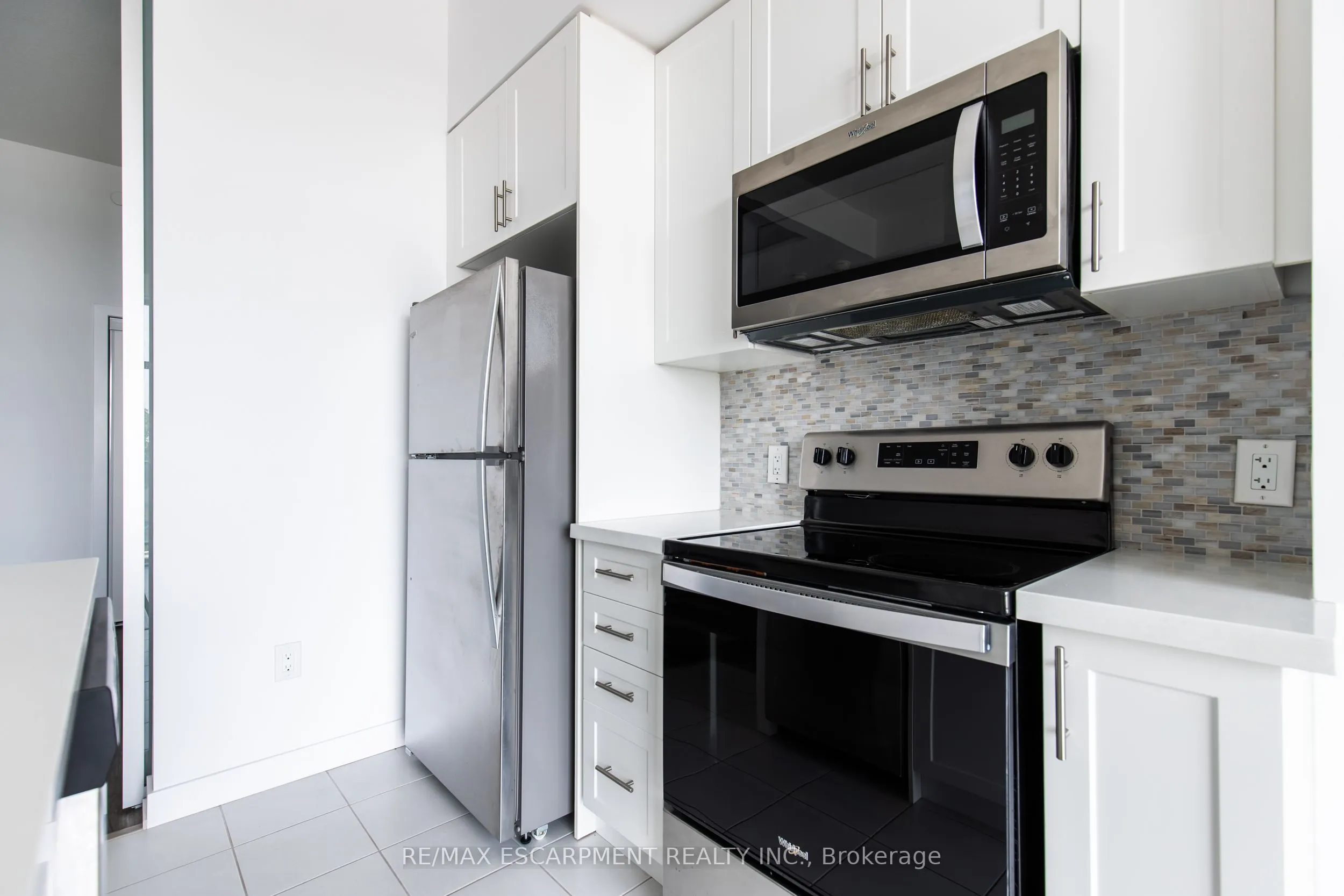 450 Dundas Street E #416