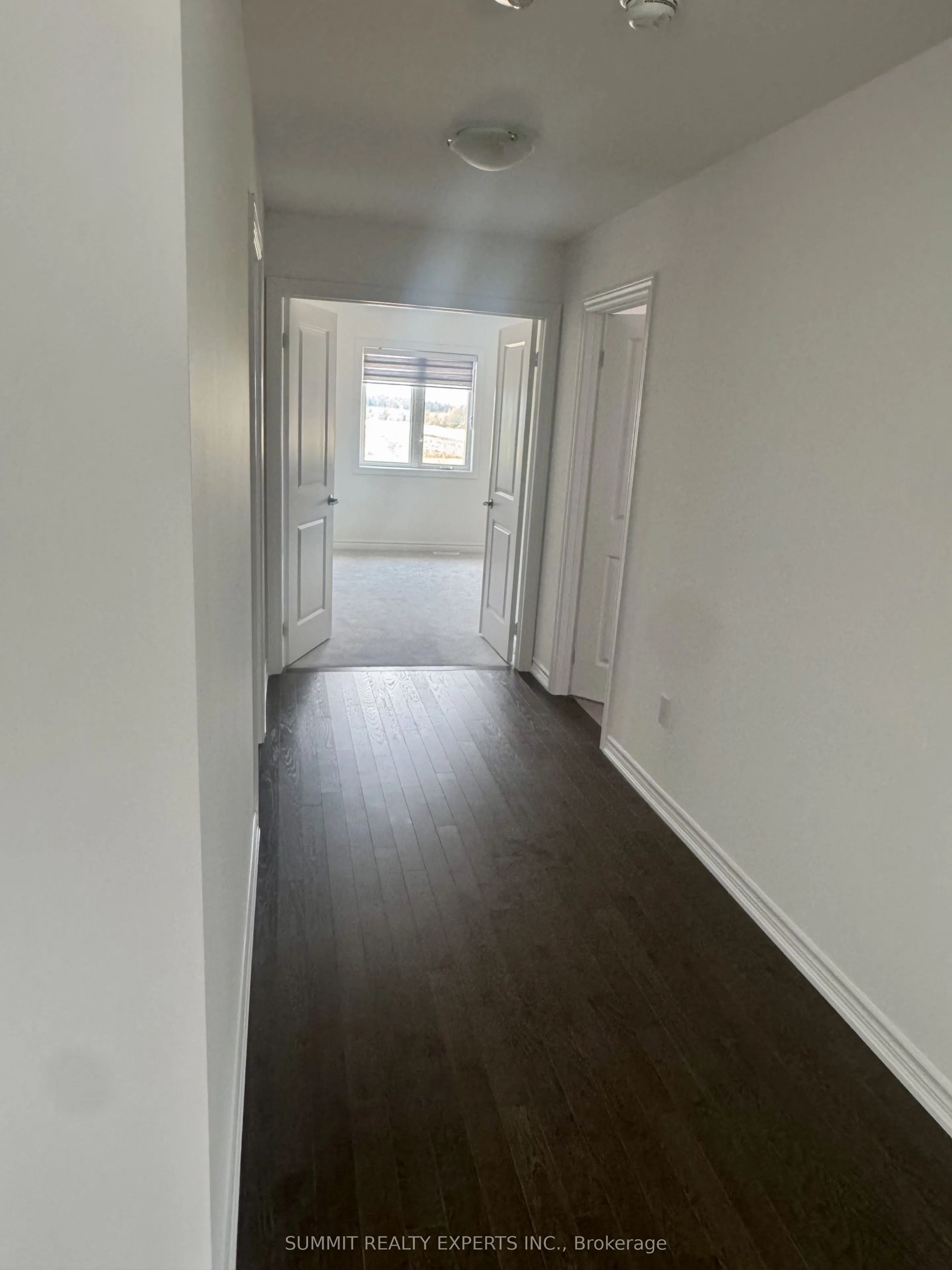 6 Mackenzie Street E