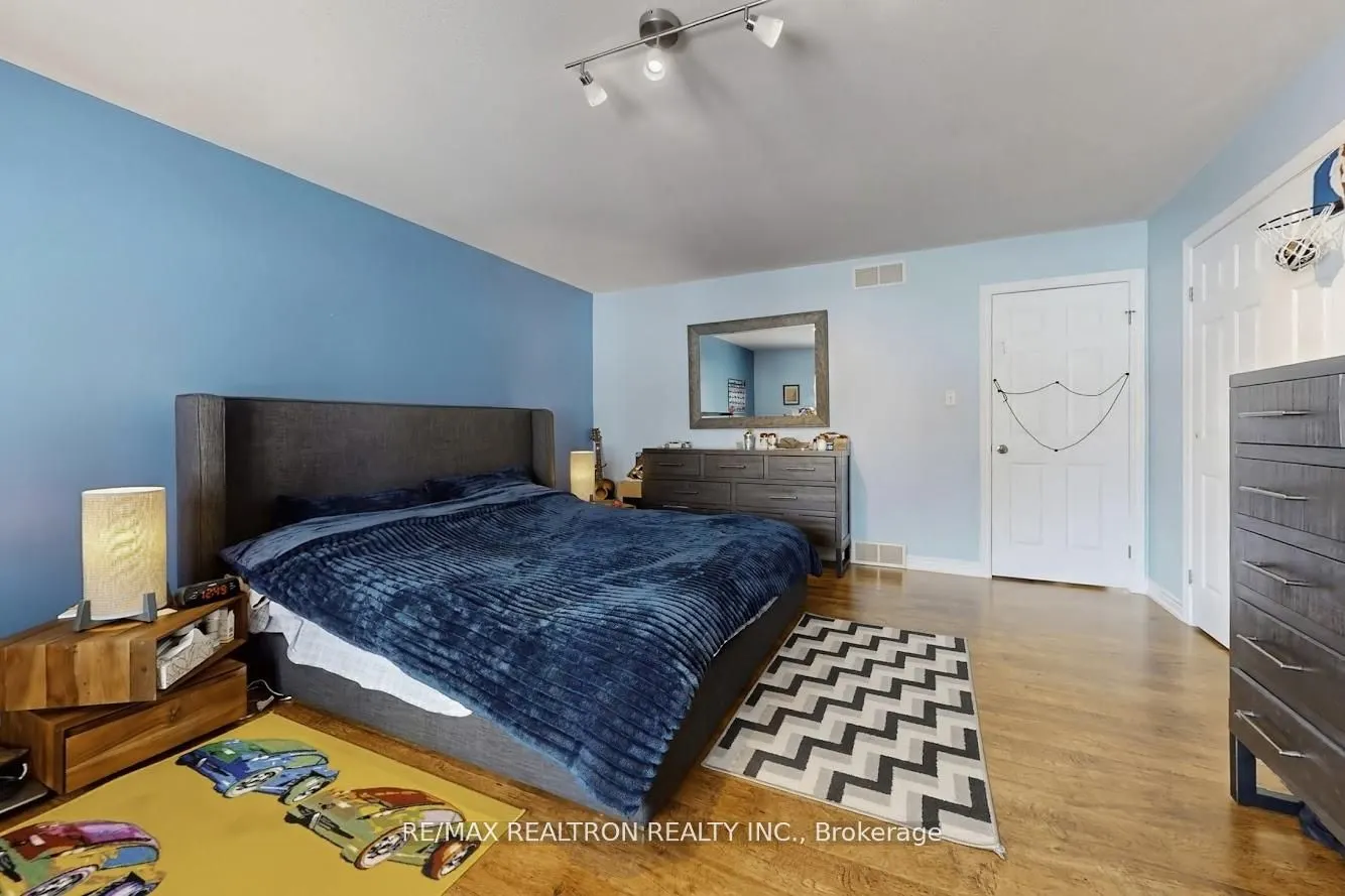 709 Roland Road