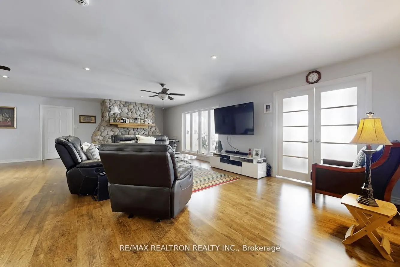 709 Roland Road