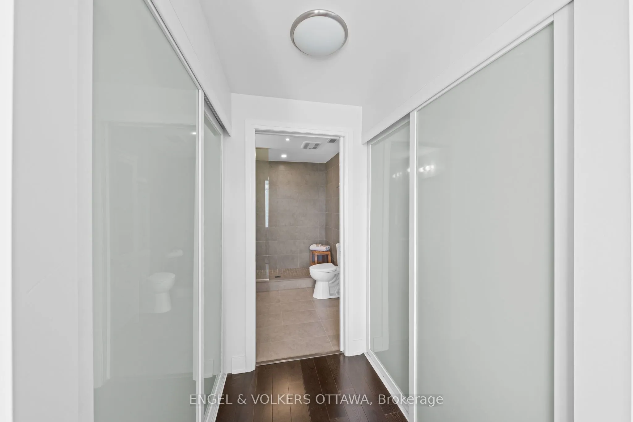 1035 Bank Street #110