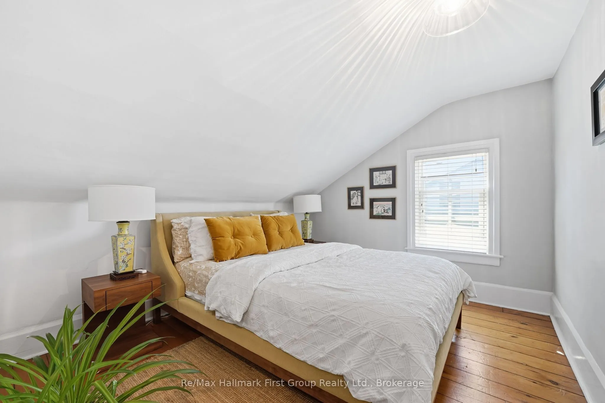 354 College Street