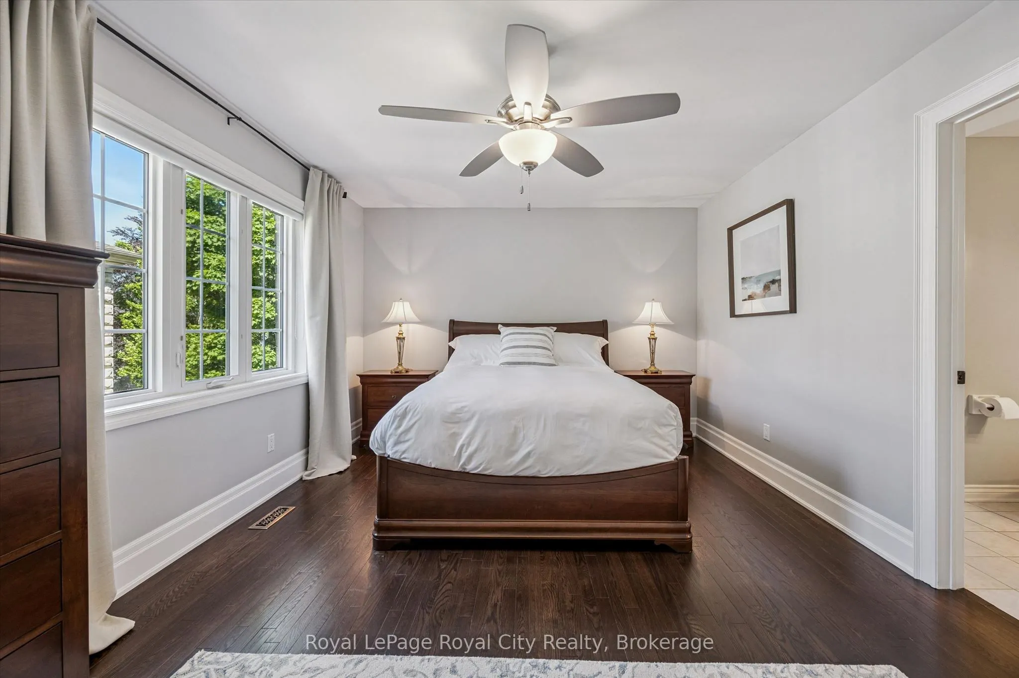 25 MANOR PARK Crescent #11