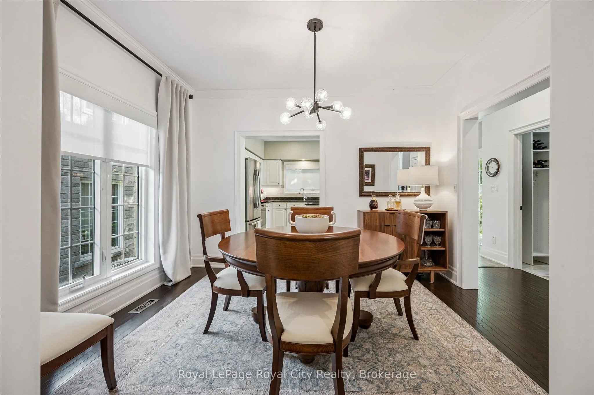 25 MANOR PARK Crescent #11